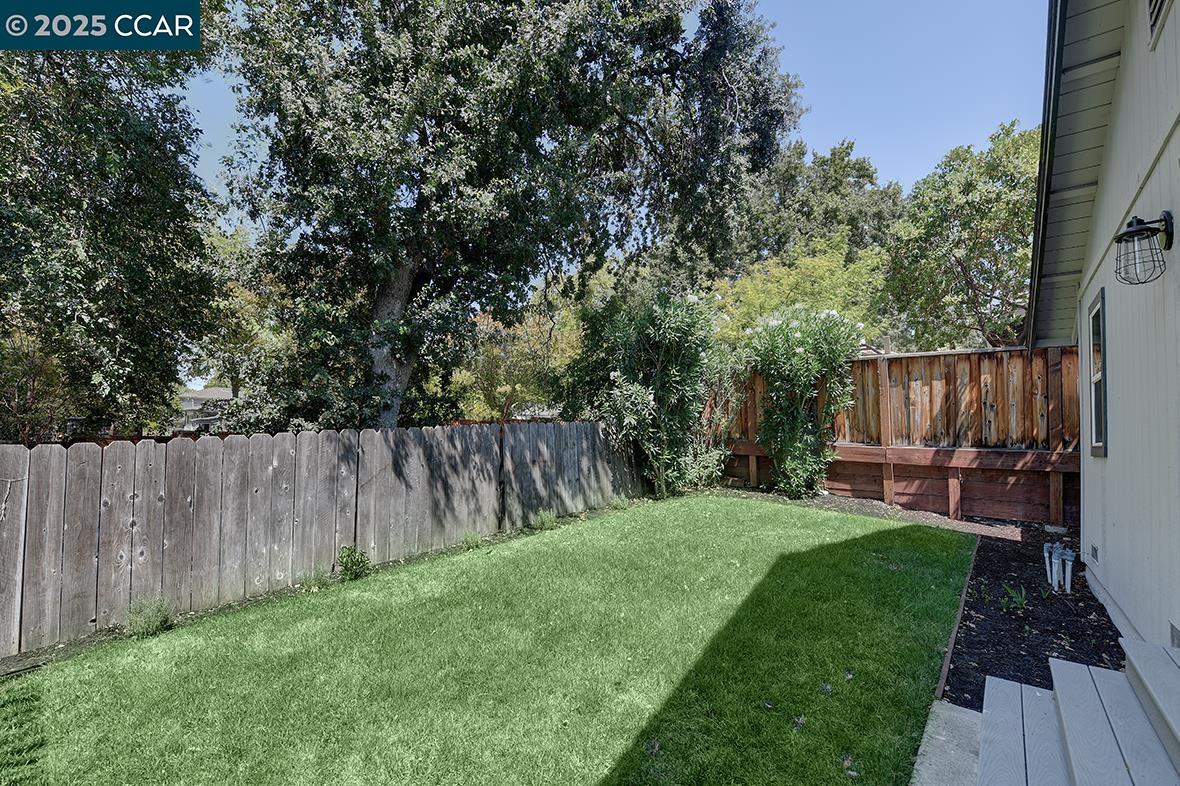 Detail Gallery Image 26 of 60 For 3015 Lanway Ct, Concord,  CA 94518 - 4 Beds | 2/1 Baths