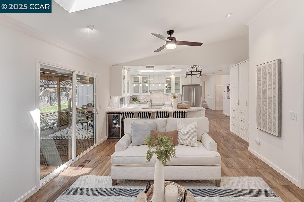 Detail Gallery Image 37 of 60 For 3015 Lanway Ct, Concord,  CA 94518 - 4 Beds | 2/1 Baths