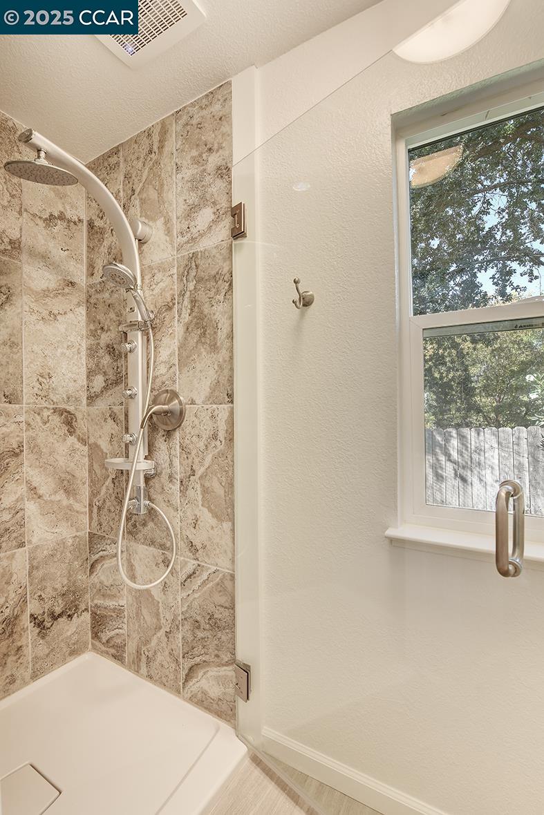 Detail Gallery Image 54 of 60 For 3015 Lanway Ct, Concord,  CA 94518 - 4 Beds | 2/1 Baths