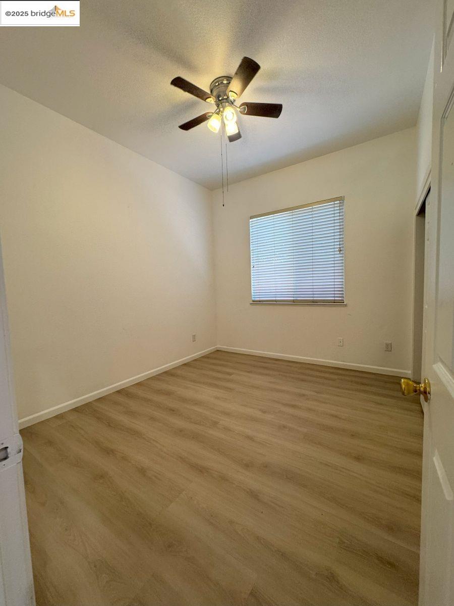 Detail Gallery Image 12 of 22 For 2638 Breaker Way, Stockton,  CA 95209 - 4 Beds | 2 Baths