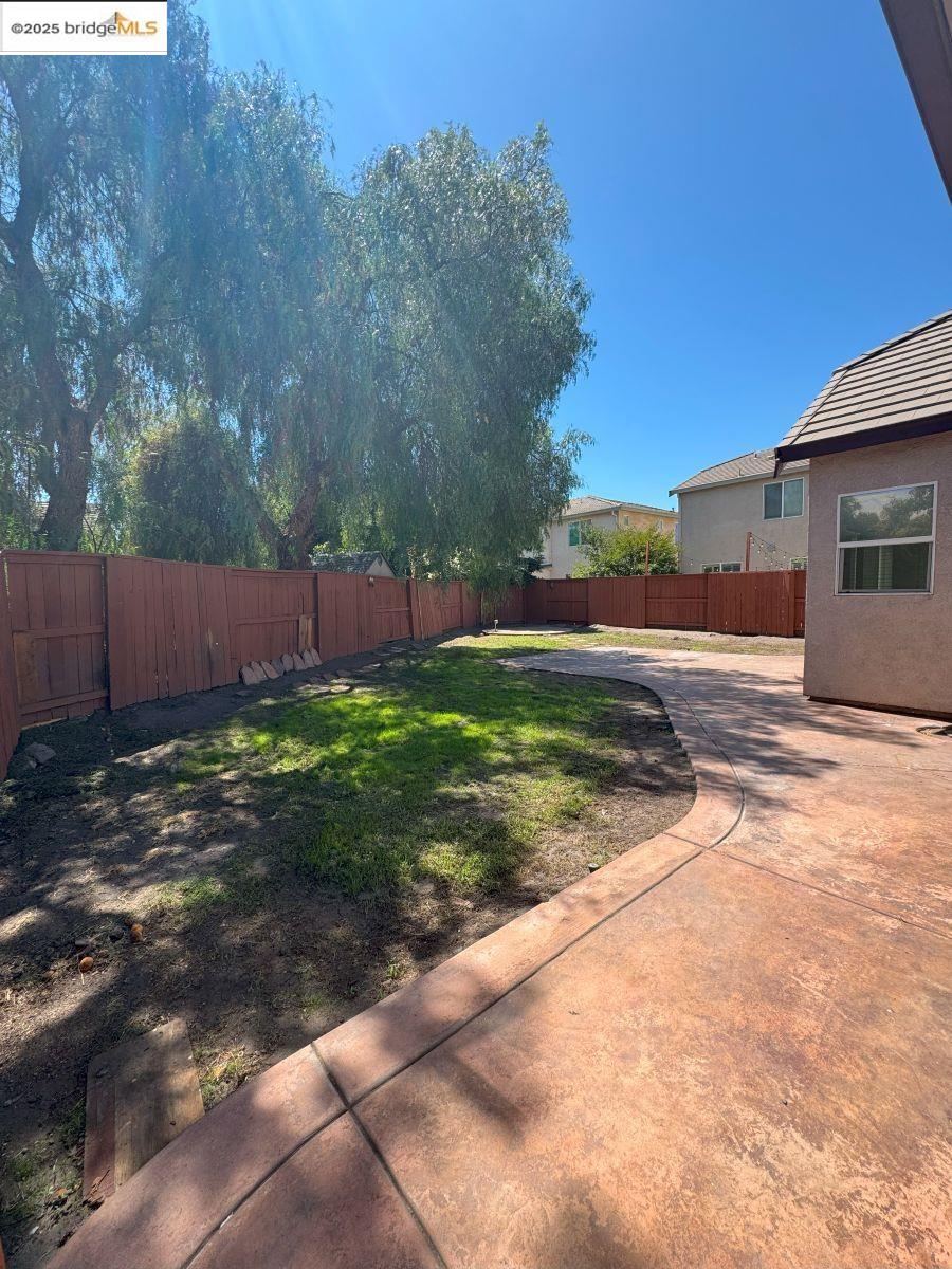 Detail Gallery Image 18 of 22 For 2638 Breaker Way, Stockton,  CA 95209 - 4 Beds | 2 Baths