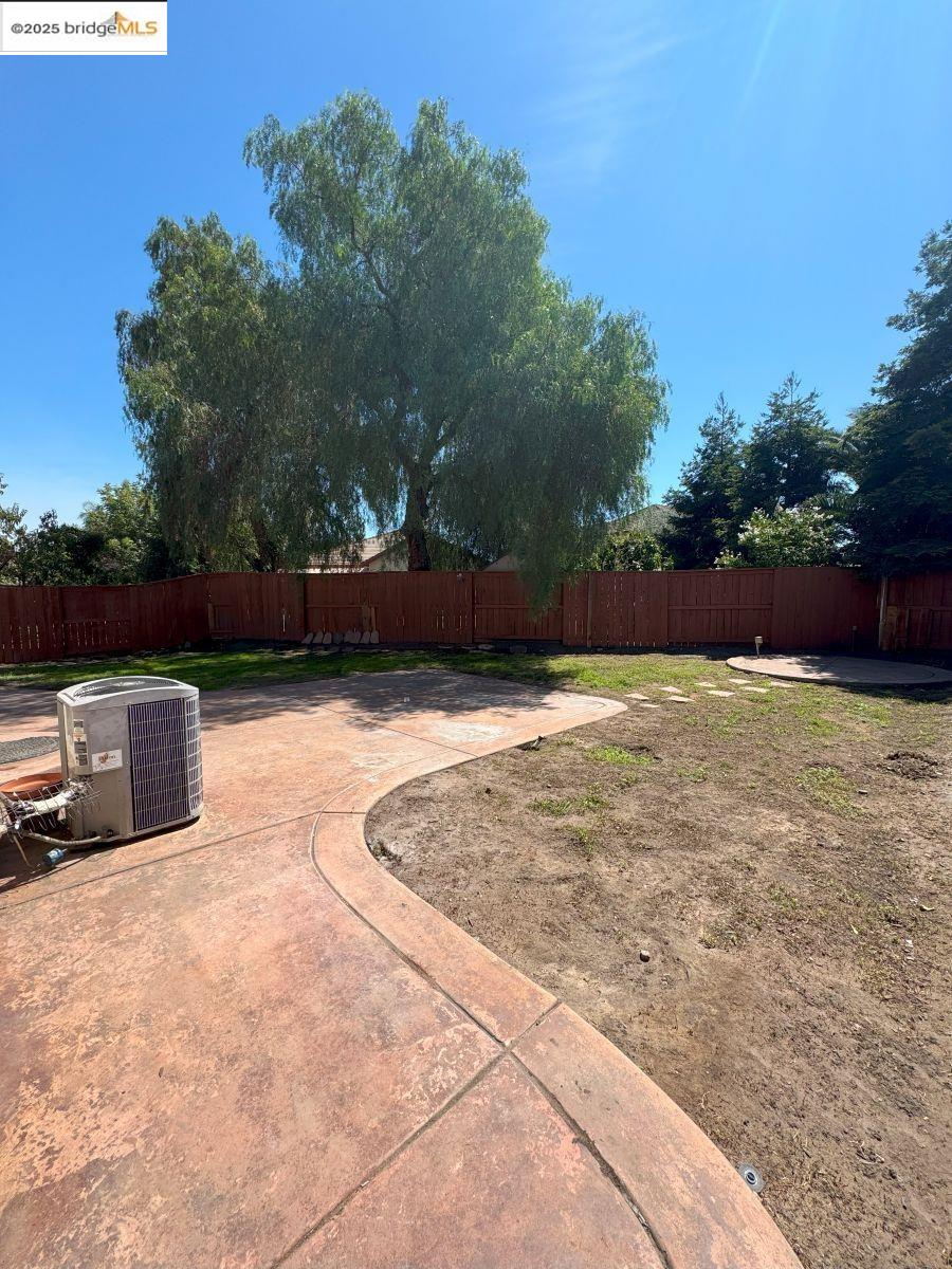 Detail Gallery Image 19 of 22 For 2638 Breaker Way, Stockton,  CA 95209 - 4 Beds | 2 Baths