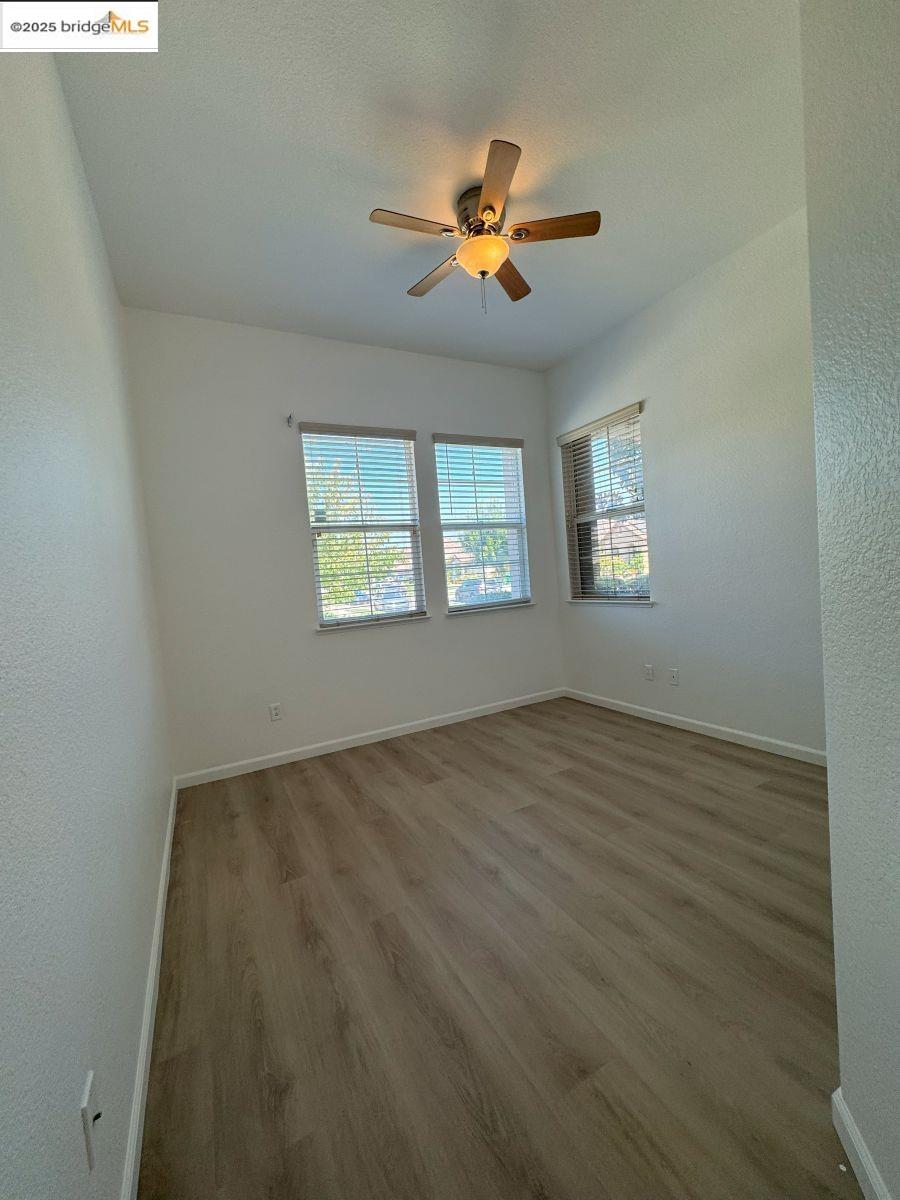Detail Gallery Image 8 of 22 For 2638 Breaker Way, Stockton,  CA 95209 - 4 Beds | 2 Baths