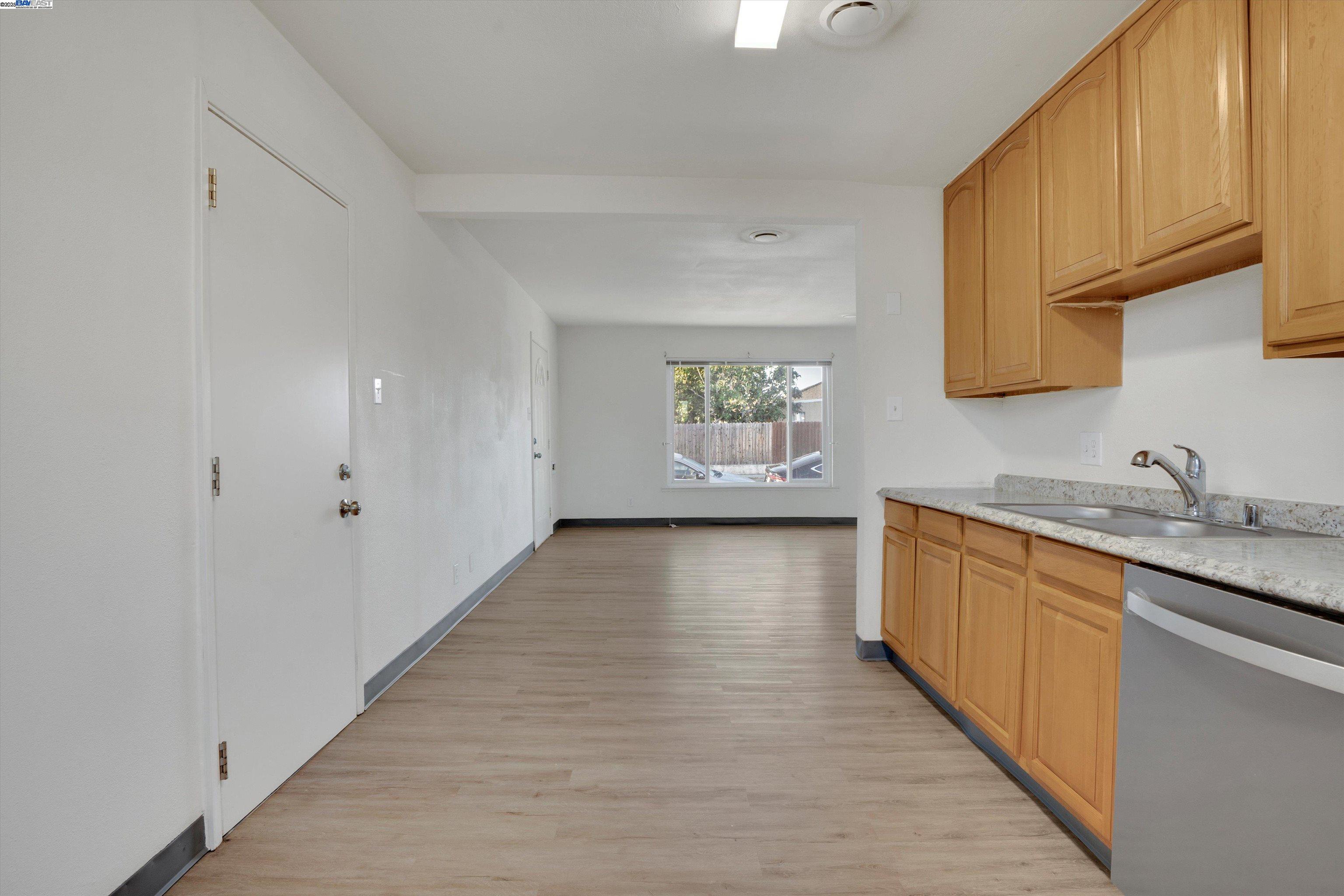 Detail Gallery Image 12 of 28 For 406 W Tregallas Rd, Antioch,  CA 94509 - – Beds | – Baths