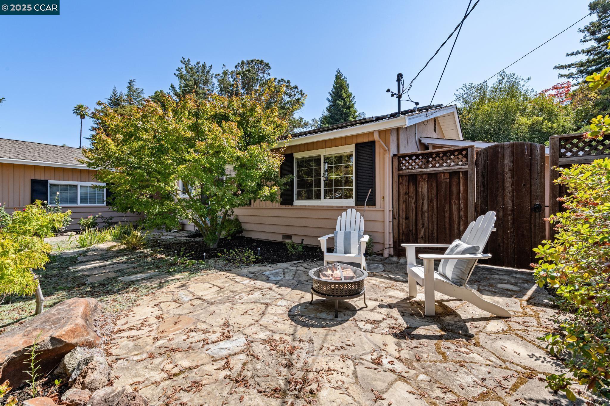 Detail Gallery Image 4 of 59 For 498 Wilbur Dr., Pleasant Hill,  CA 94523 - 4 Beds | 2 Baths
