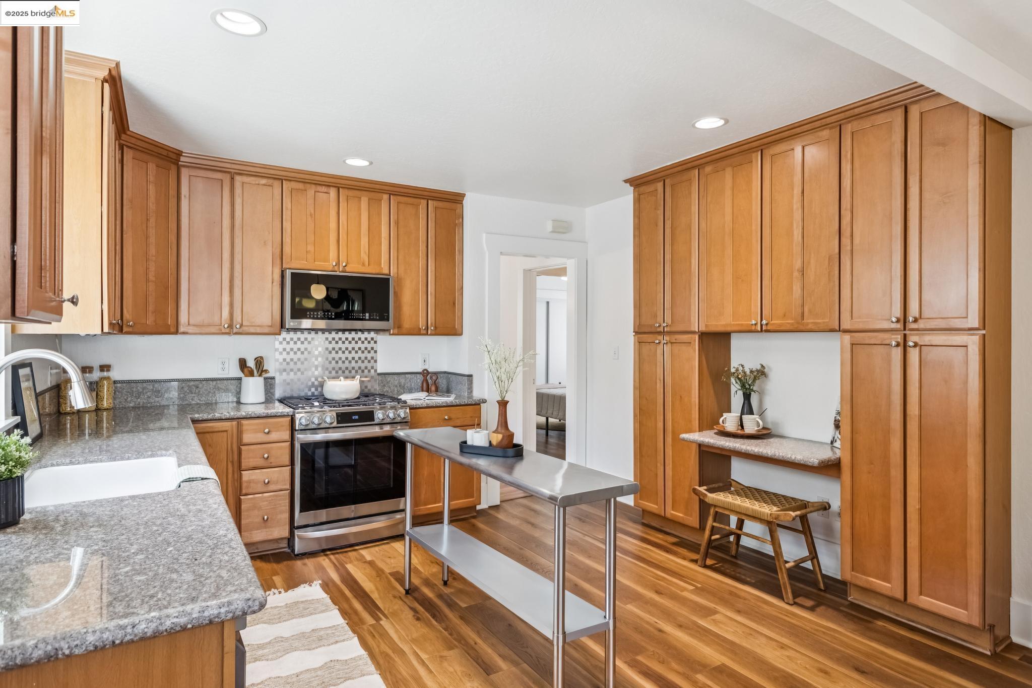 Detail Gallery Image 22 of 60 For 470 Bancroft Ave, San Leandro,  CA 94577 - 3 Beds | 2 Baths