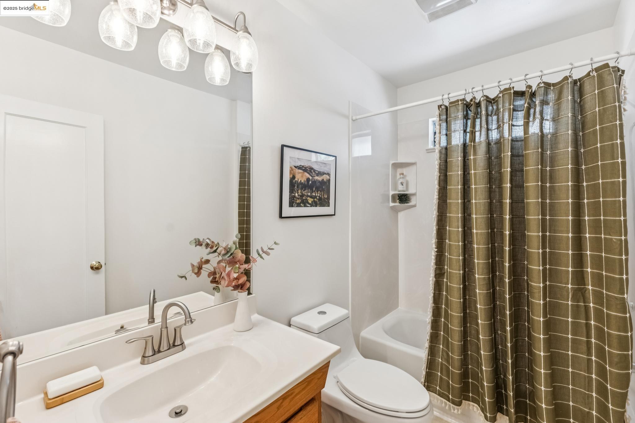 Detail Gallery Image 34 of 60 For 470 Bancroft Ave, San Leandro,  CA 94577 - 3 Beds | 2 Baths