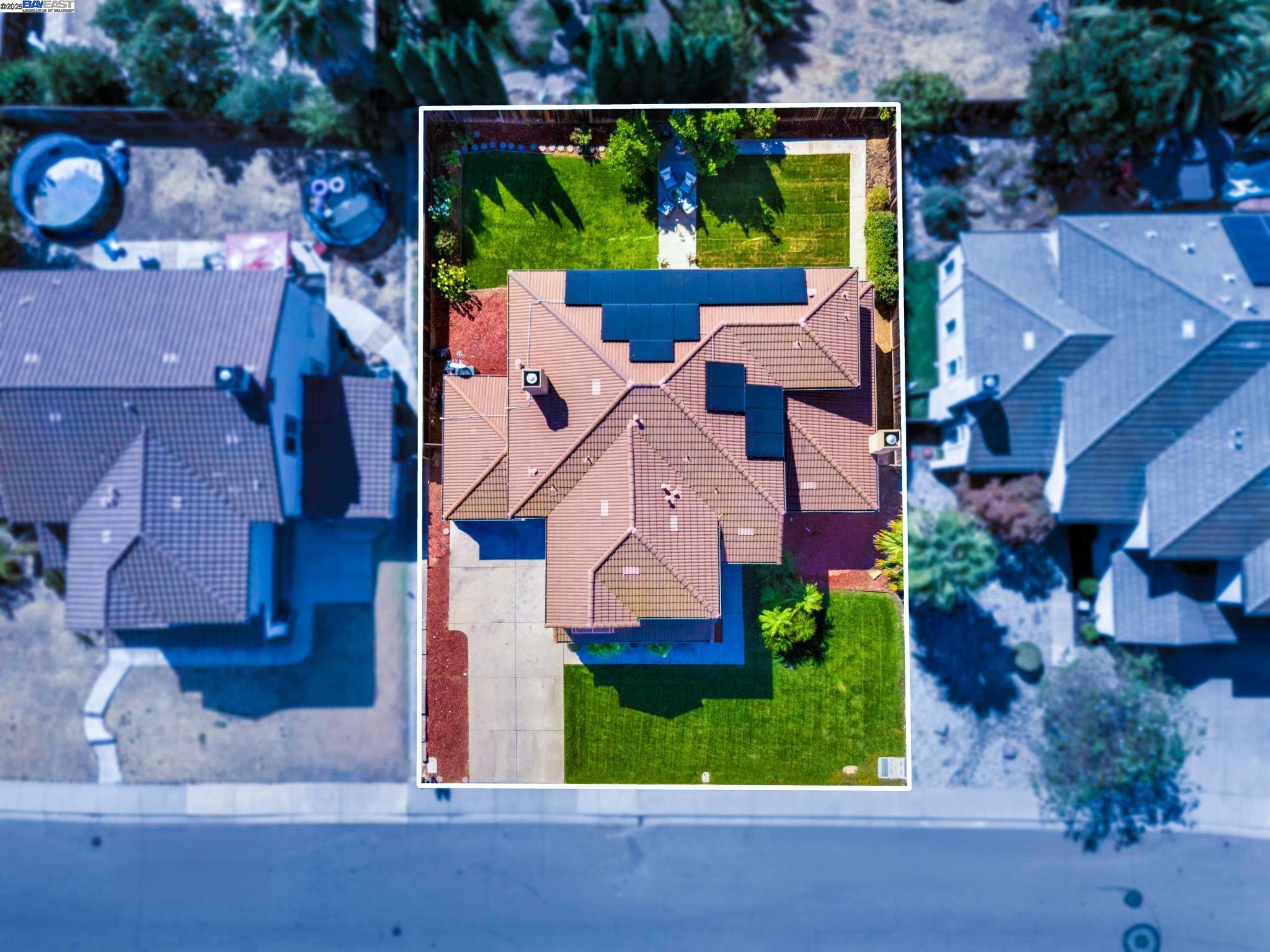 Detail Gallery Image 7 of 51 For 2498 Taylor Way, Antioch,  CA 94531 - 5 Beds | 3 Baths