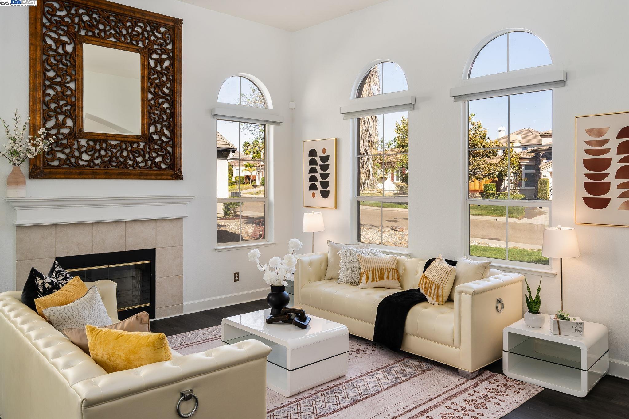 Detail Gallery Image 8 of 51 For 2498 Taylor Way, Antioch,  CA 94531 - 5 Beds | 3 Baths