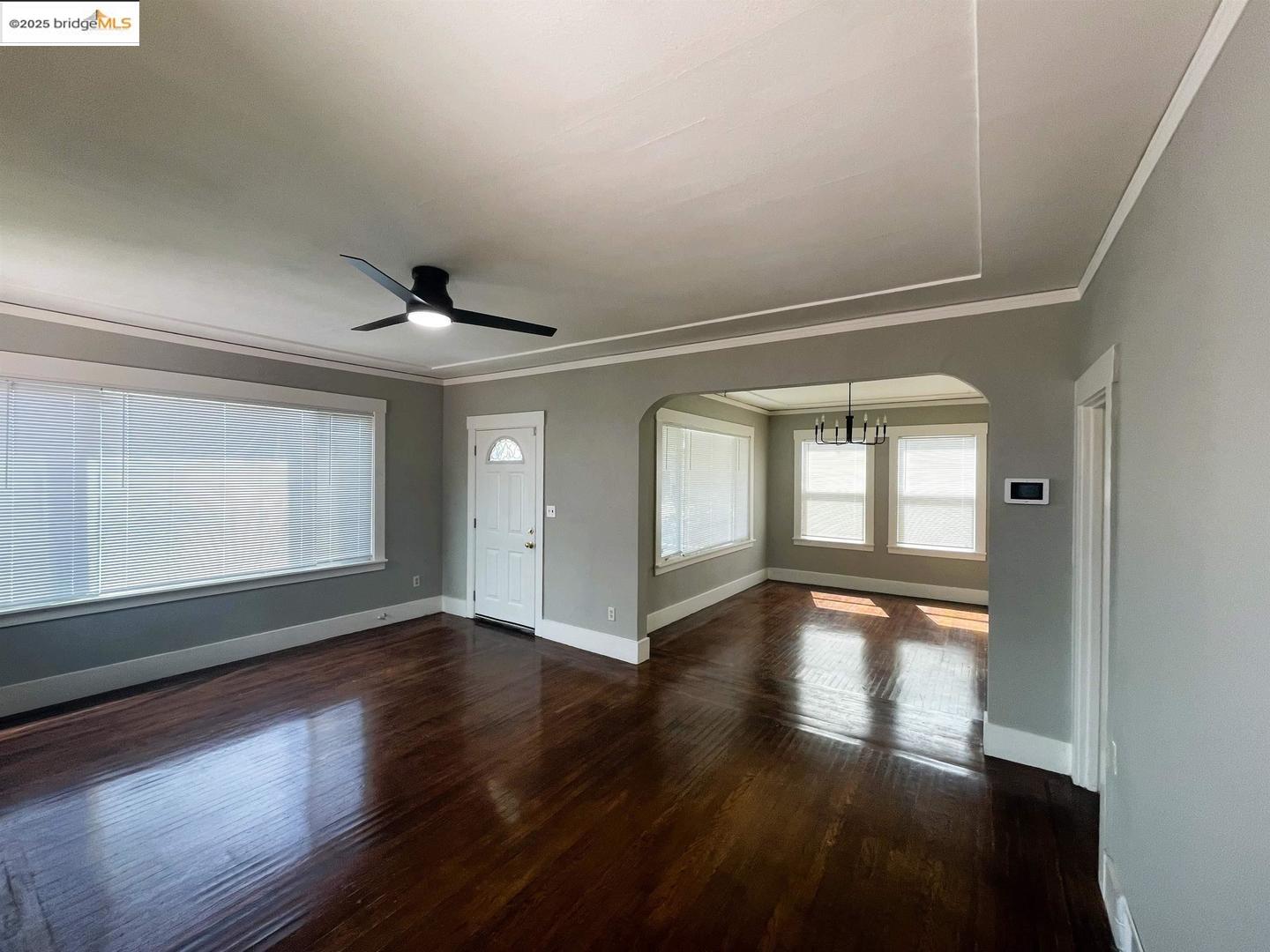 Detail Gallery Image 14 of 29 For 2445 66th Ave, Oakland,  CA 94605 - 4 Beds | 2 Baths