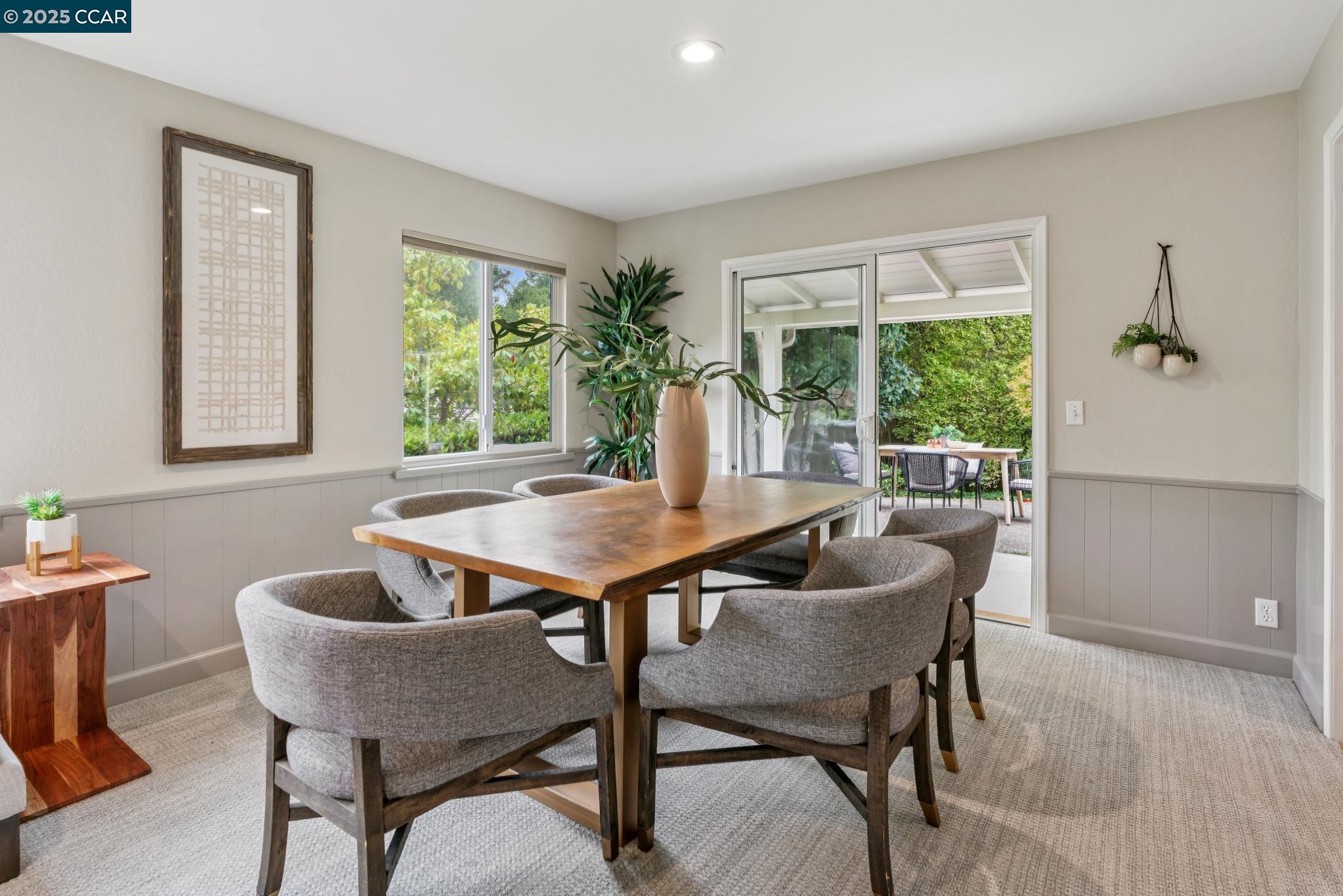 Detail Gallery Image 7 of 52 For 8 Southwaite Ct, Orinda,  CA 94563 - 4 Beds | 3 Baths