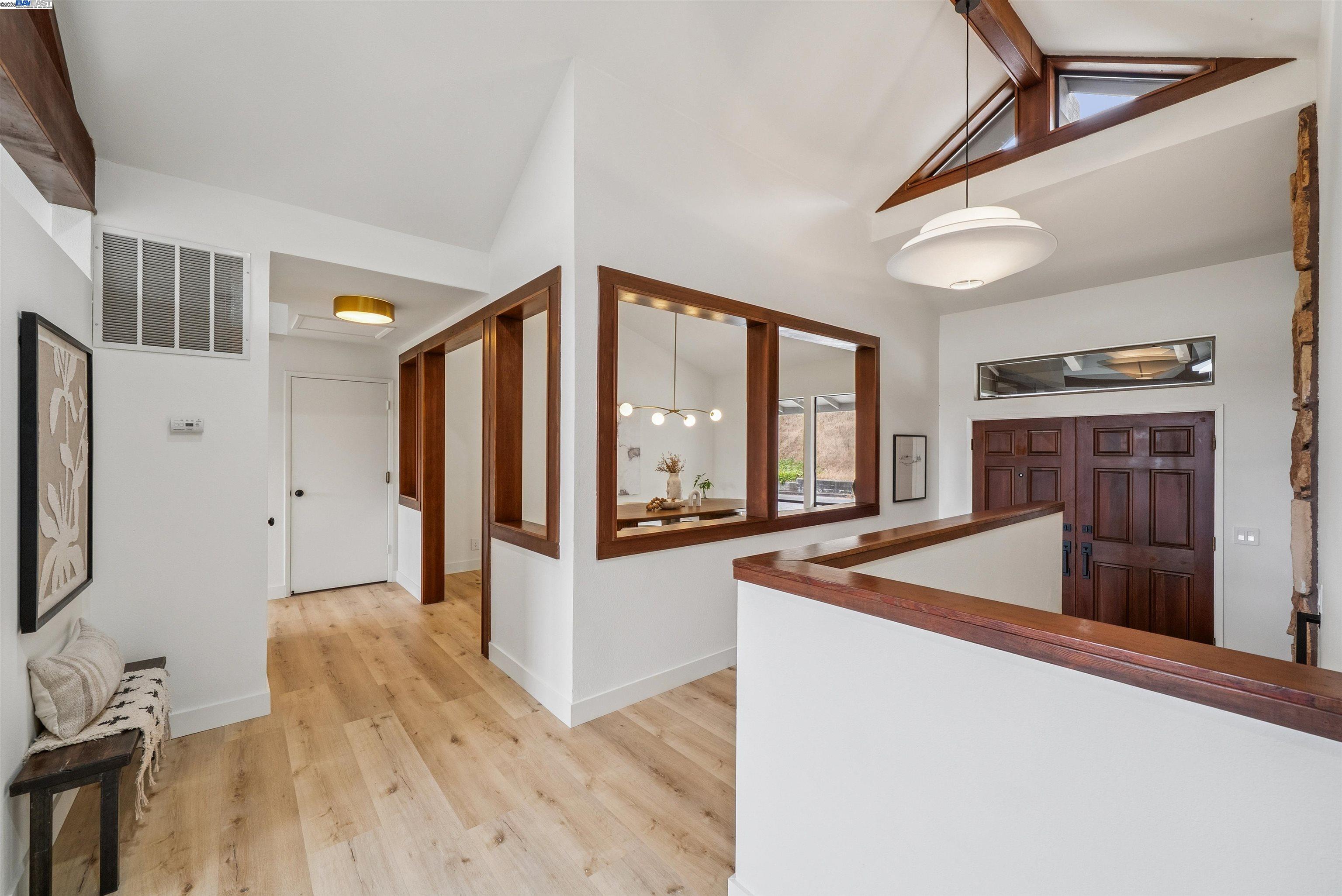 Detail Gallery Image 11 of 58 For 1768 Astor Ct, San Leandro,  CA 94577 - 3 Beds | 2/1 Baths