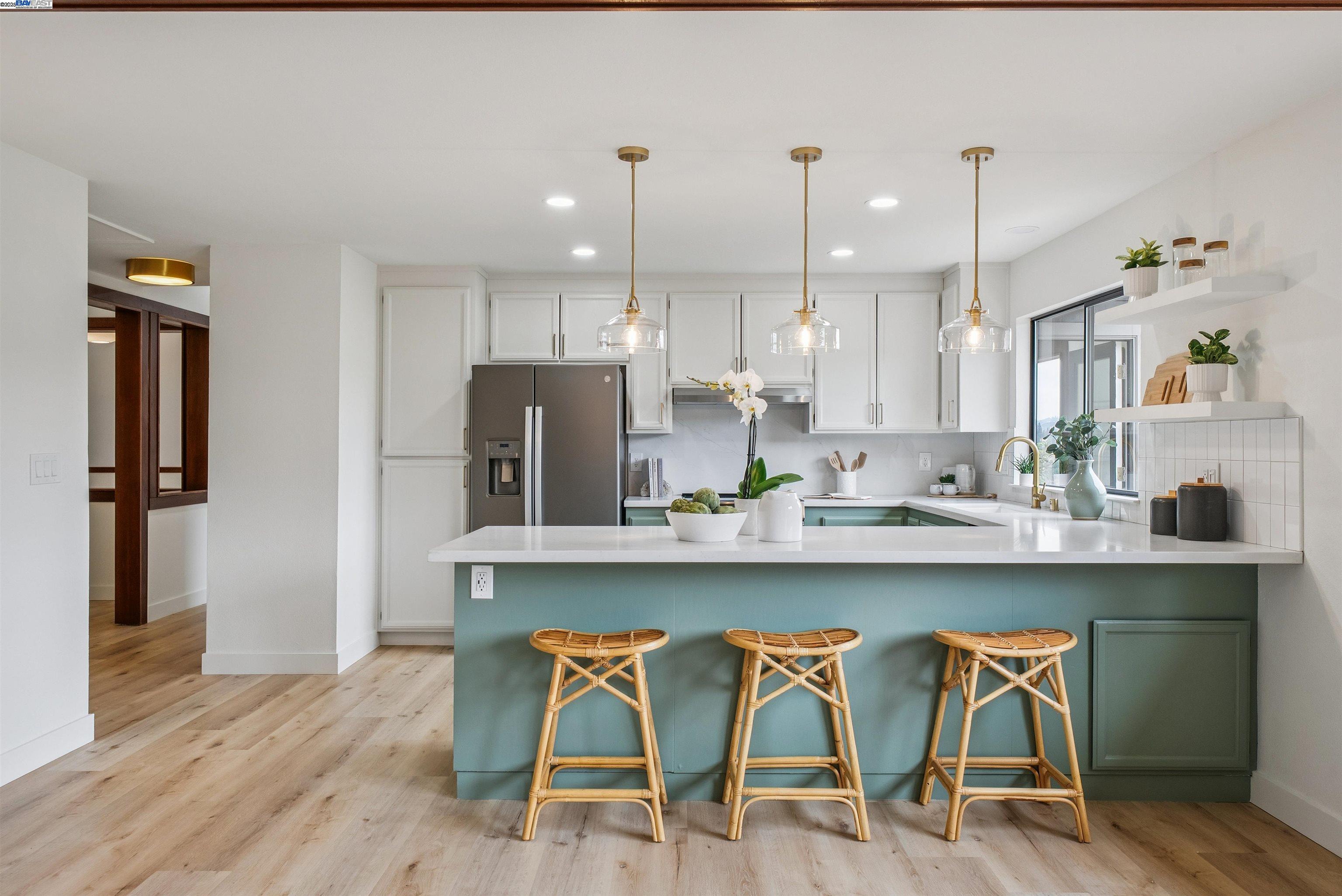 Detail Gallery Image 22 of 58 For 1768 Astor Ct, San Leandro,  CA 94577 - 3 Beds | 2/1 Baths