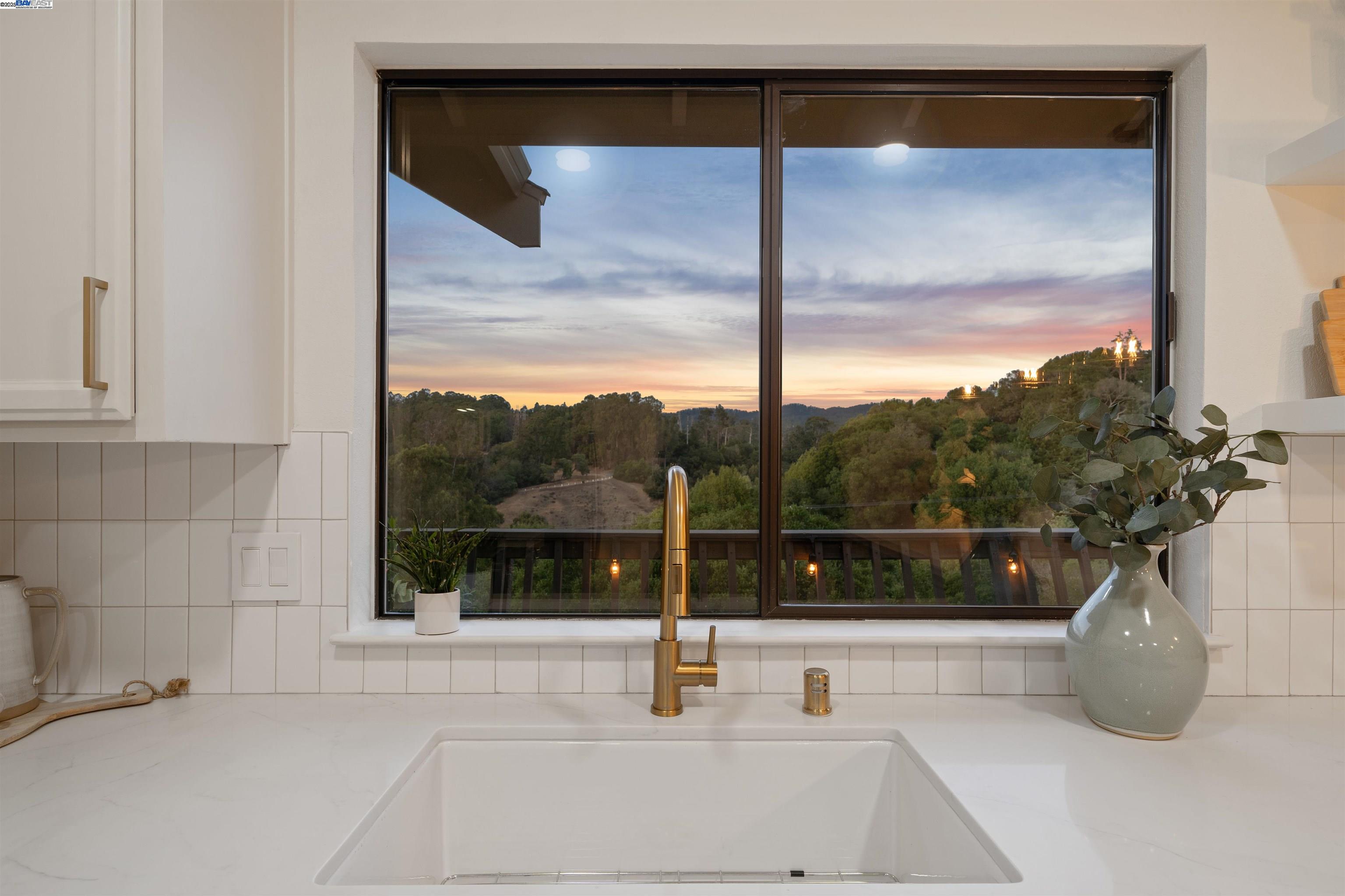 Detail Gallery Image 25 of 58 For 1768 Astor Ct, San Leandro,  CA 94577 - 3 Beds | 2/1 Baths