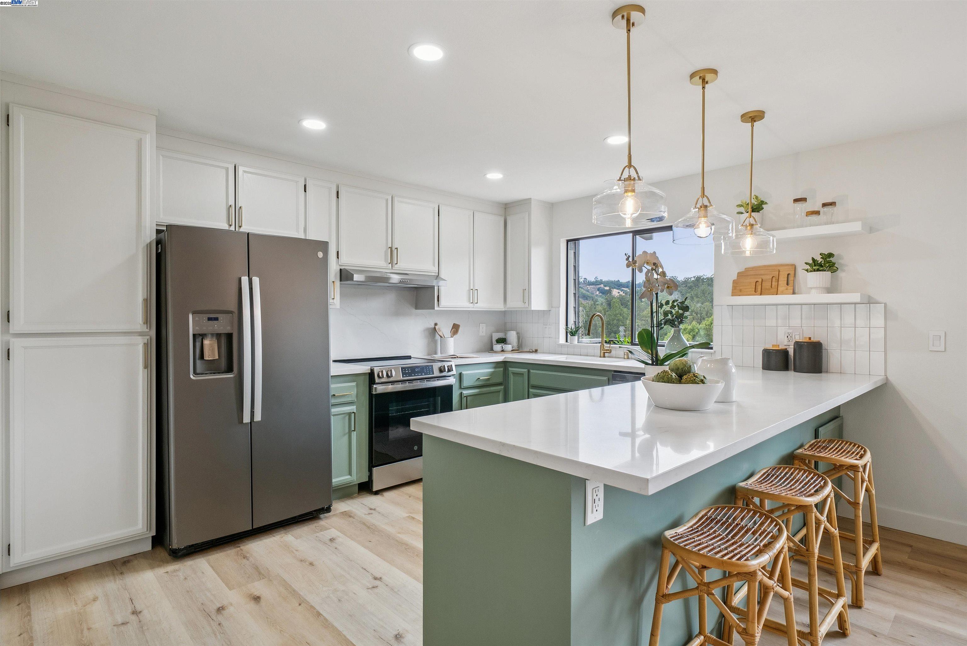 Detail Gallery Image 26 of 58 For 1768 Astor Ct, San Leandro,  CA 94577 - 3 Beds | 2/1 Baths