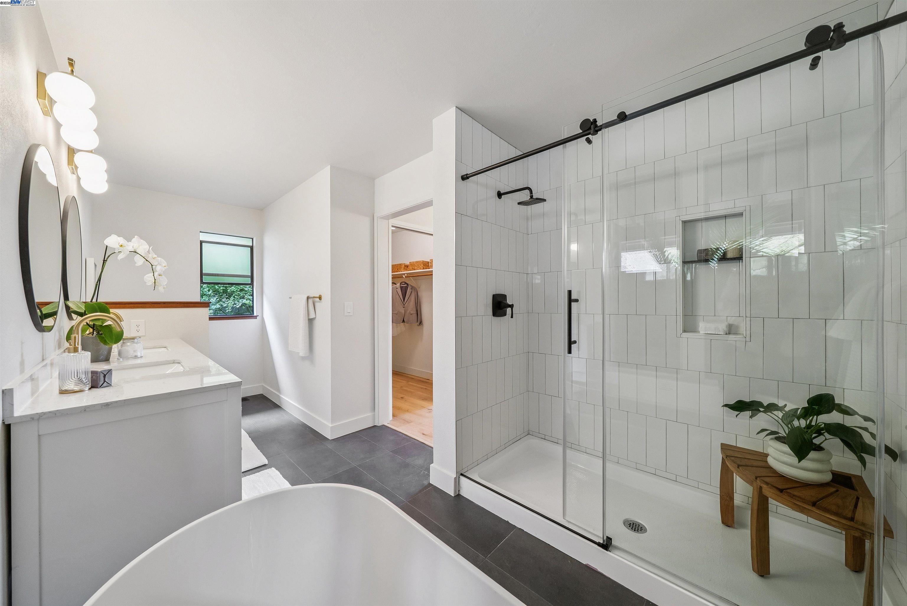 Detail Gallery Image 39 of 58 For 1768 Astor Ct, San Leandro,  CA 94577 - 3 Beds | 2/1 Baths