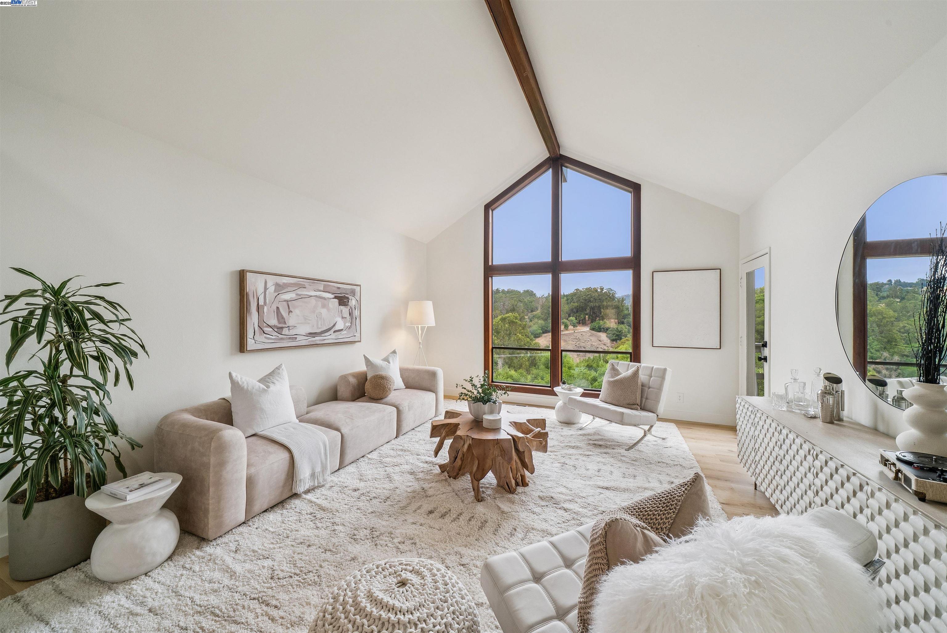 Detail Gallery Image 7 of 58 For 1768 Astor Ct, San Leandro,  CA 94577 - 3 Beds | 2/1 Baths