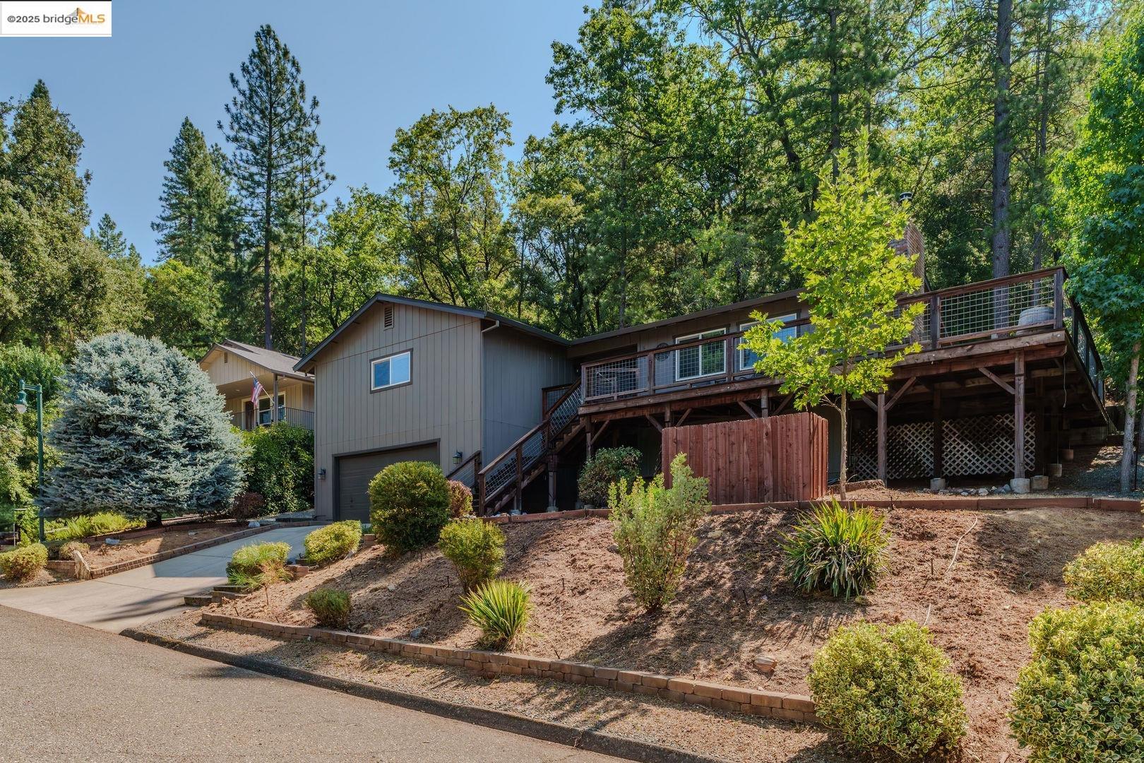 Detail Gallery Image 3 of 56 For 546 Tanner Ct, Murphys,  CA 95247 - 3 Beds | 2 Baths