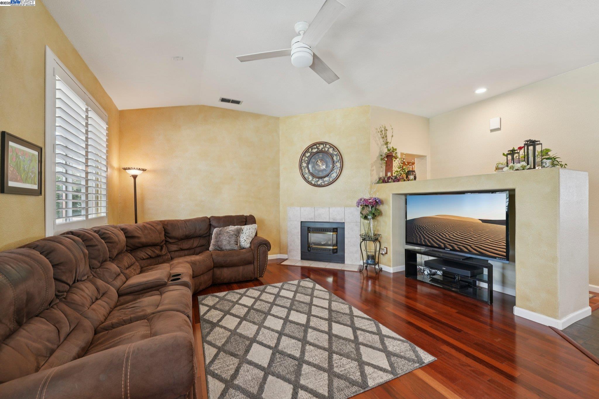 Detail Gallery Image 15 of 59 For 2821 Oxford Ln, Tracy,  CA 95377-5381 - 3 Beds | 2 Baths