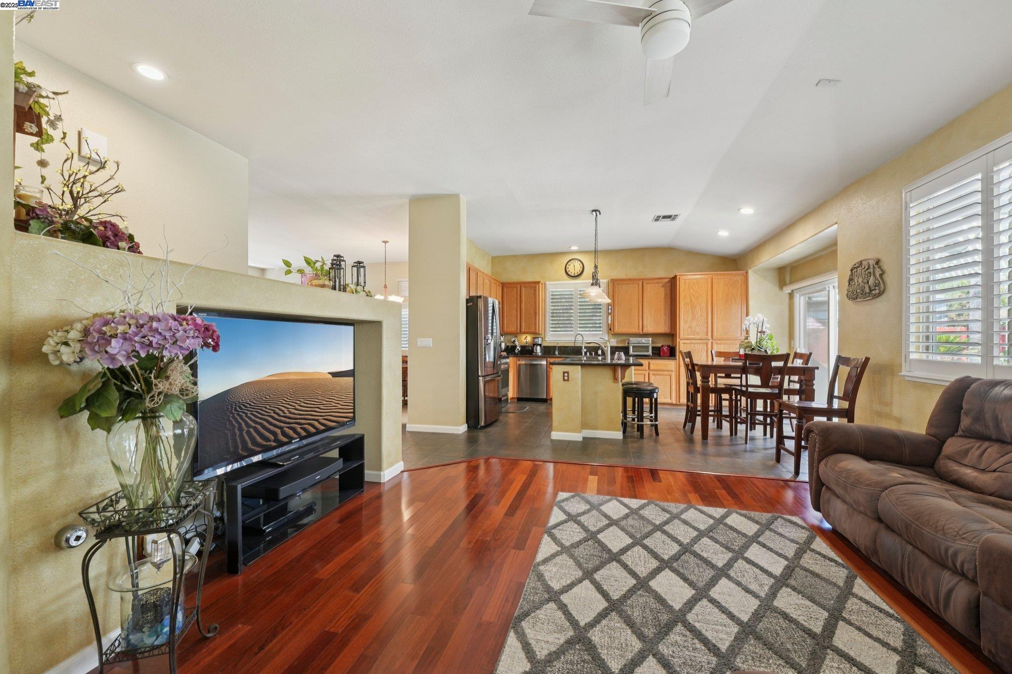 Detail Gallery Image 18 of 59 For 2821 Oxford Ln, Tracy,  CA 95377-5381 - 3 Beds | 2 Baths
