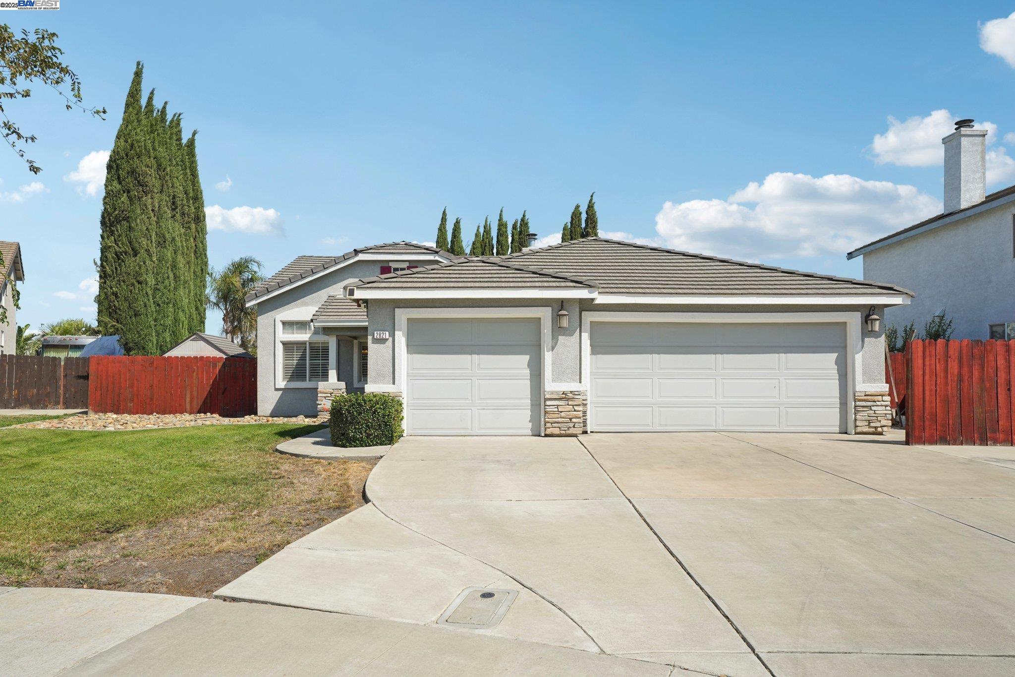 Detail Gallery Image 6 of 59 For 2821 Oxford Ln, Tracy,  CA 95377-5381 - 3 Beds | 2 Baths
