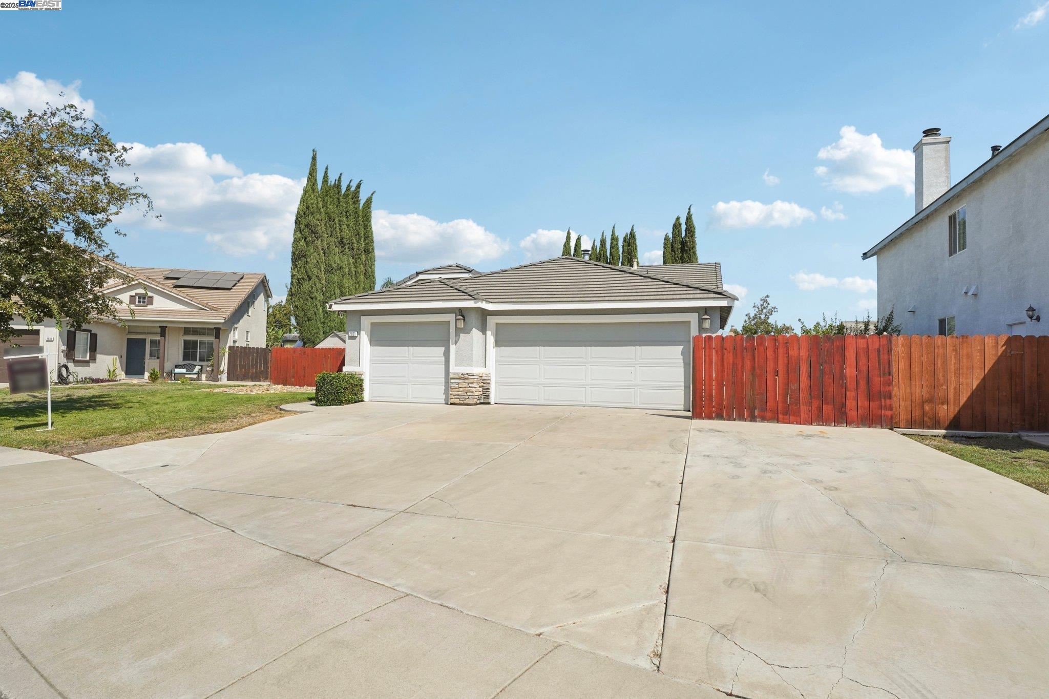 Detail Gallery Image 7 of 59 For 2821 Oxford Ln, Tracy,  CA 95377-5381 - 3 Beds | 2 Baths