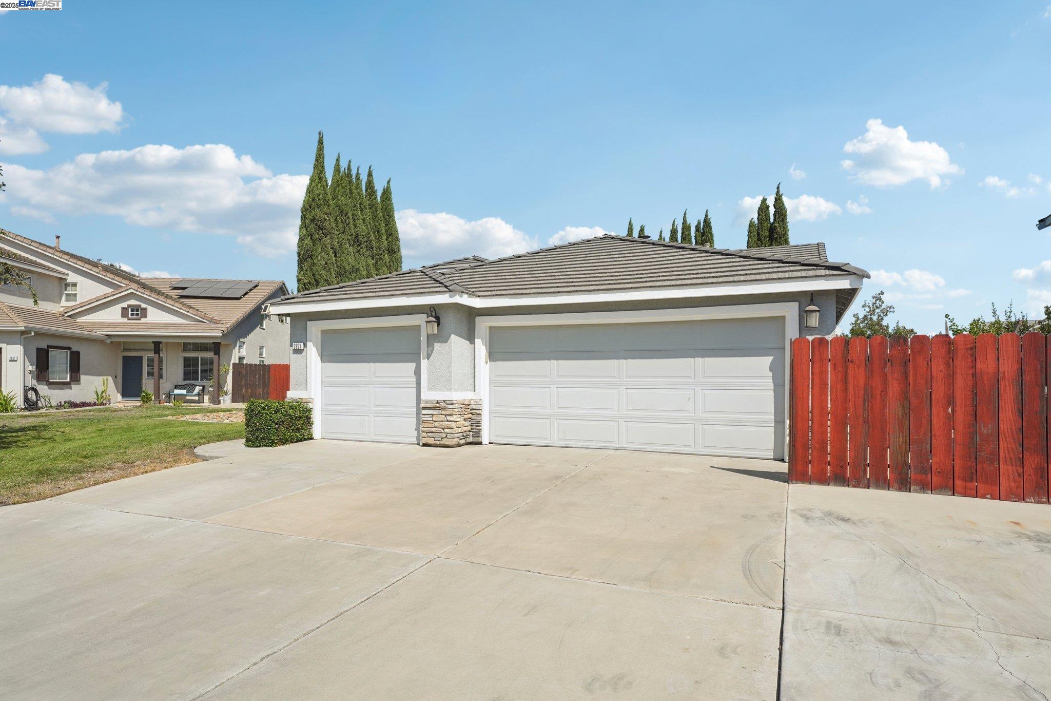 Detail Gallery Image 9 of 59 For 2821 Oxford Ln, Tracy,  CA 95377-5381 - 3 Beds | 2 Baths
