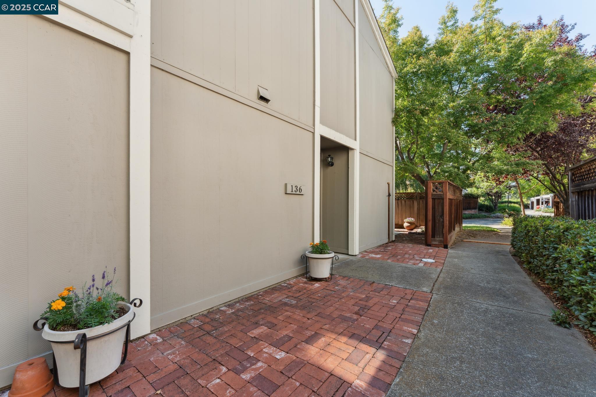 Photo #6: 41110847 Listing 