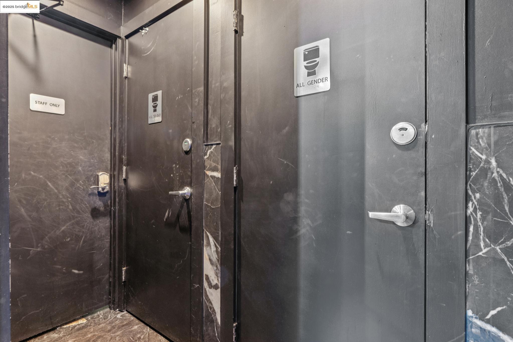 Detail Gallery Image 19 of 35 For , Oakland,  CA 94612 - – Beds | – Baths
