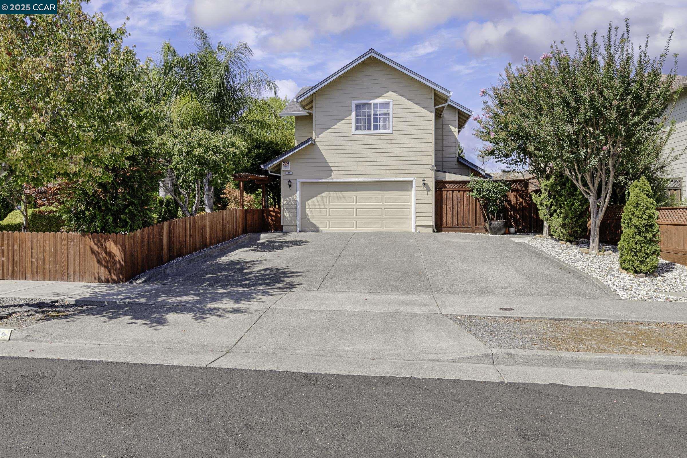 Detail Gallery Image 1 of 57 For 1795 Walnut Creek Dr, Santa Rosa,  CA 95403 - 4 Beds | 2/1 Baths