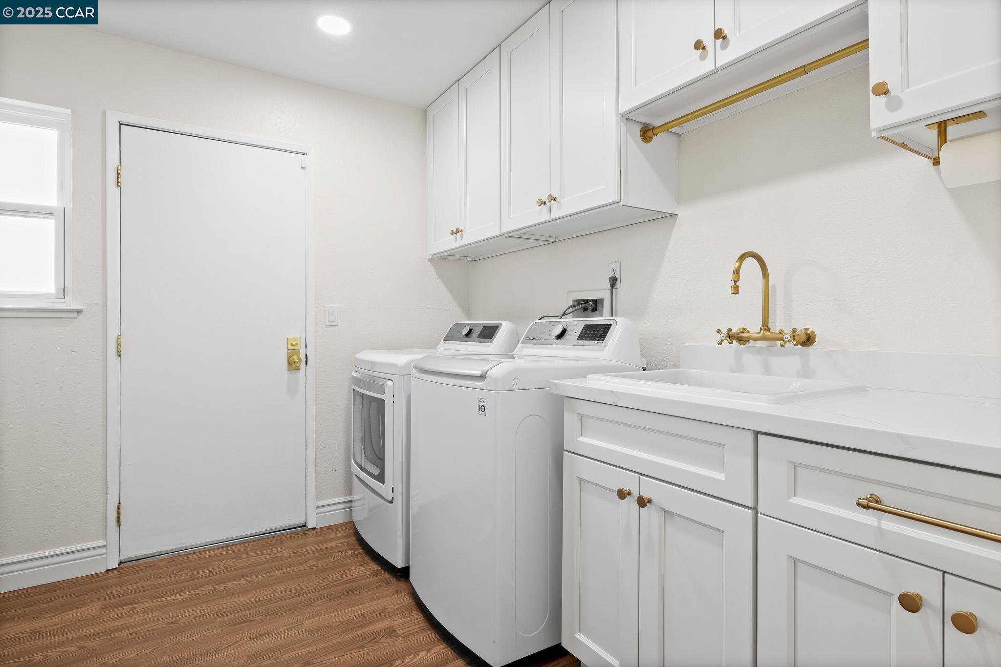 Detail Gallery Image 12 of 37 For 4516 Spring Valley Way, Concord,  CA 94521 - 4 Beds | 2/1 Baths