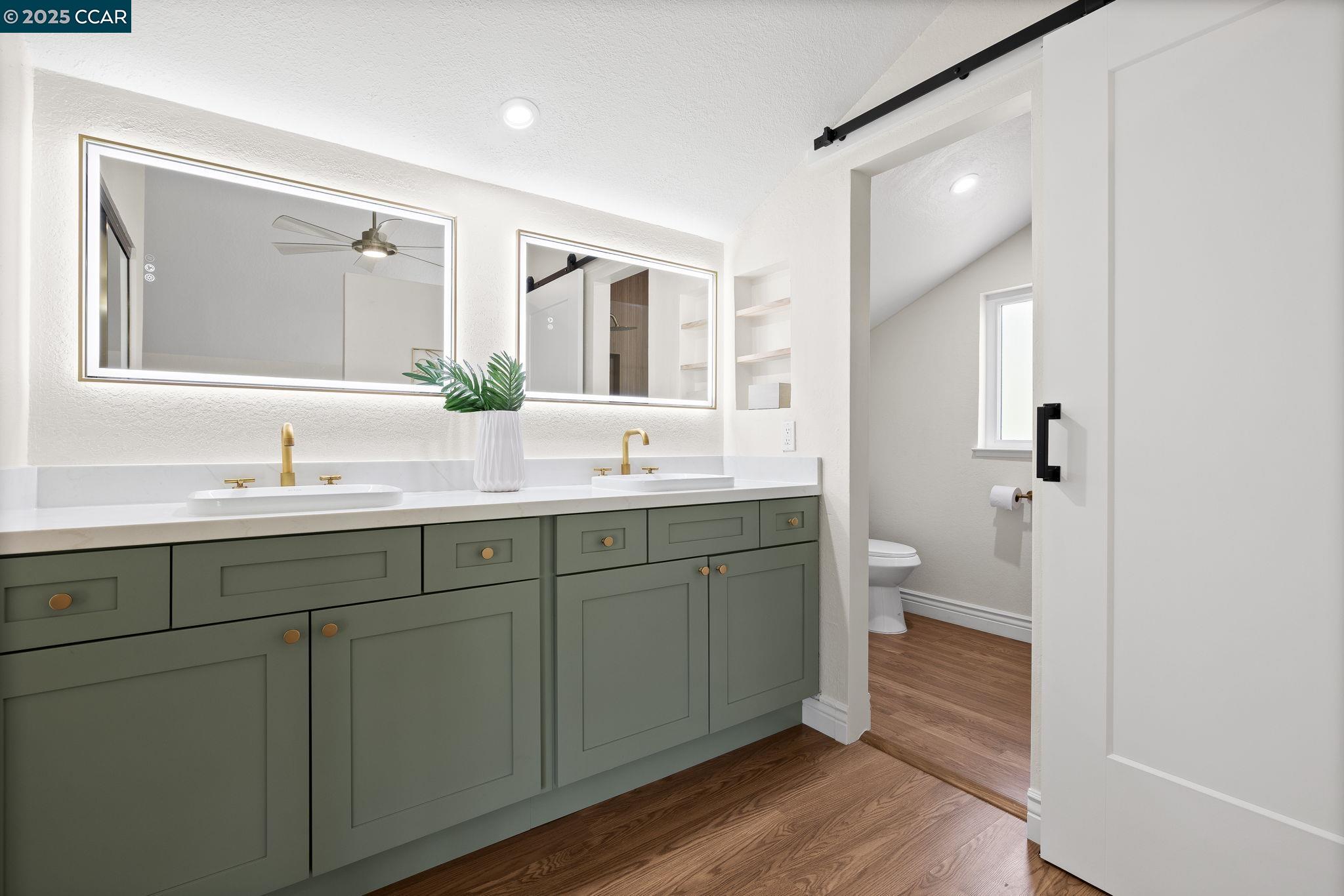 Detail Gallery Image 16 of 37 For 4516 Spring Valley Way, Concord,  CA 94521 - 4 Beds | 2/1 Baths
