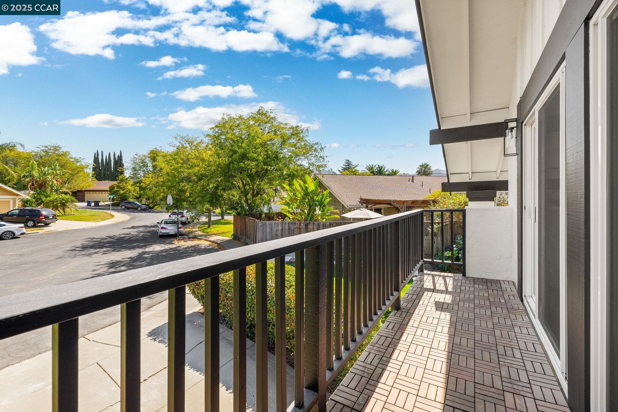 Detail Gallery Image 23 of 37 For 4516 Spring Valley Way, Concord,  CA 94521 - 4 Beds | 2/1 Baths