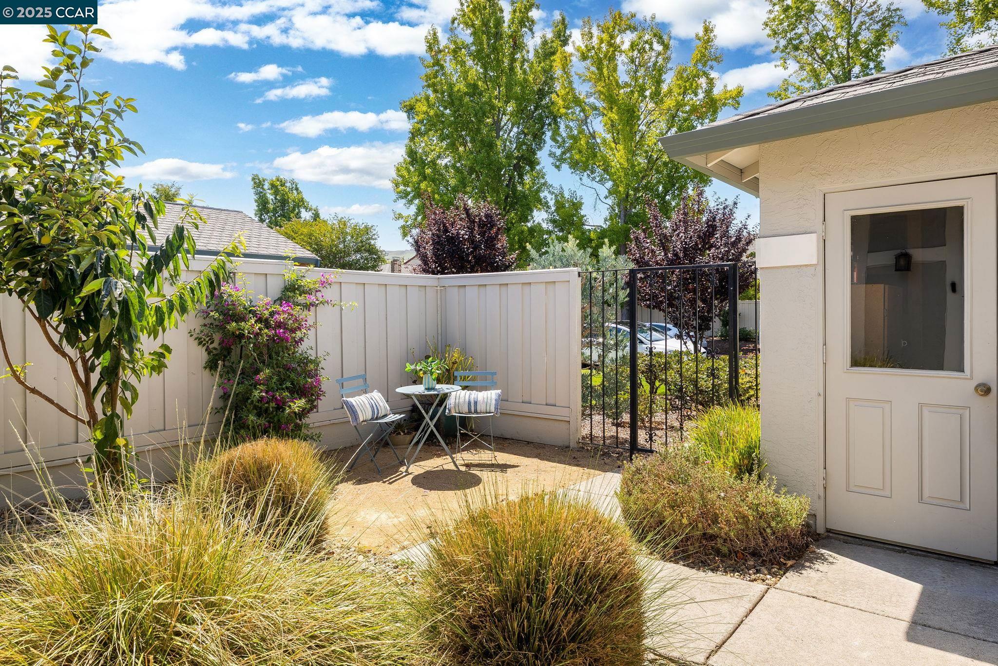 Photo #2: 41110856 Listing 