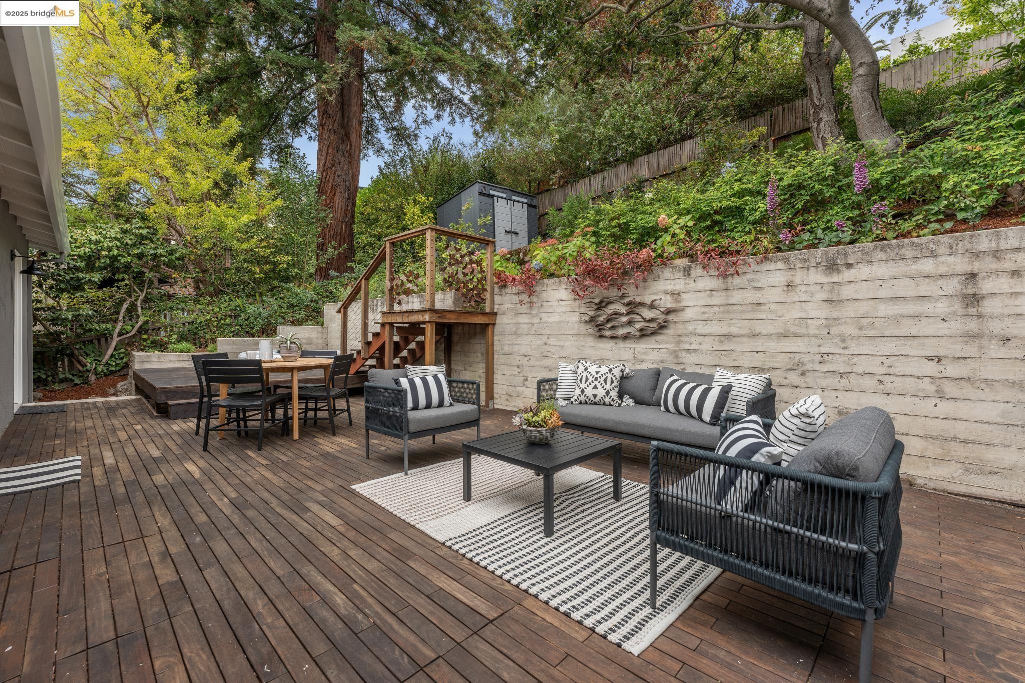 Detail Gallery Image 23 of 60 For 124 Arbor Drive, Piedmont,  CA 94611 - 4 Beds | 3 Baths