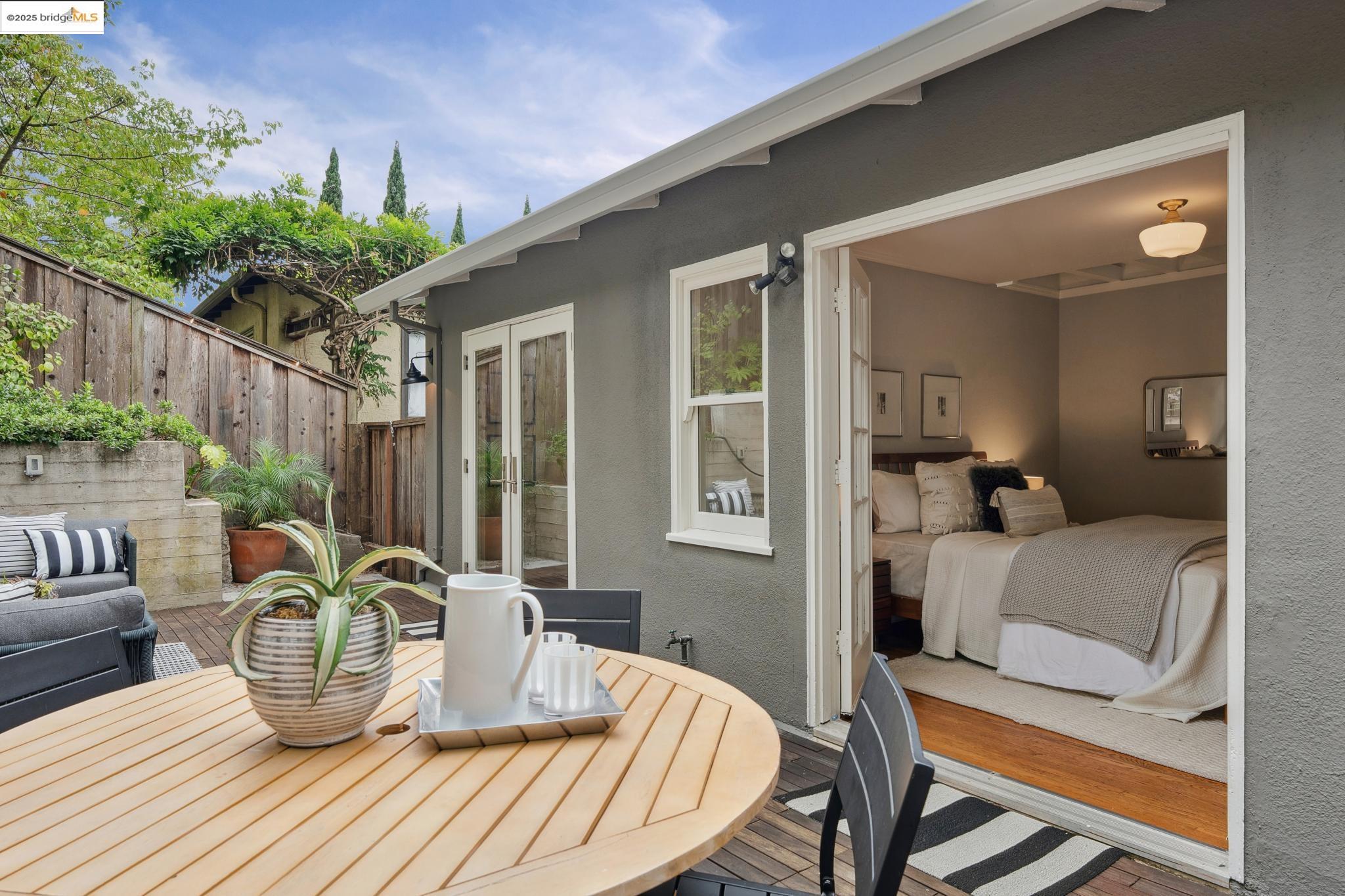 Detail Gallery Image 32 of 60 For 124 Arbor Drive, Piedmont,  CA 94611 - 4 Beds | 3 Baths