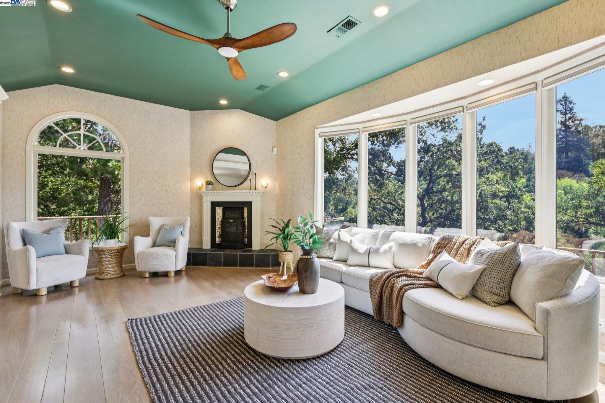 Detail Gallery Image 18 of 60 For 245 Lakewood Road, Walnut Creek,  CA 94598 - 3 Beds | 3 Baths