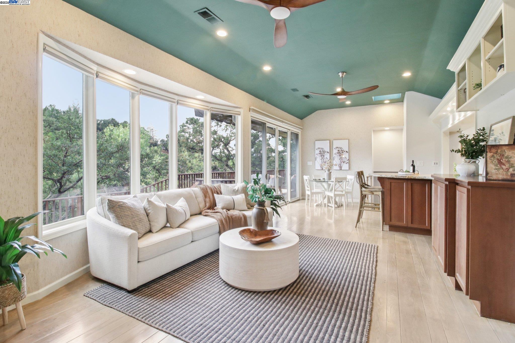Detail Gallery Image 20 of 60 For 245 Lakewood Road, Walnut Creek,  CA 94598 - 3 Beds | 3 Baths