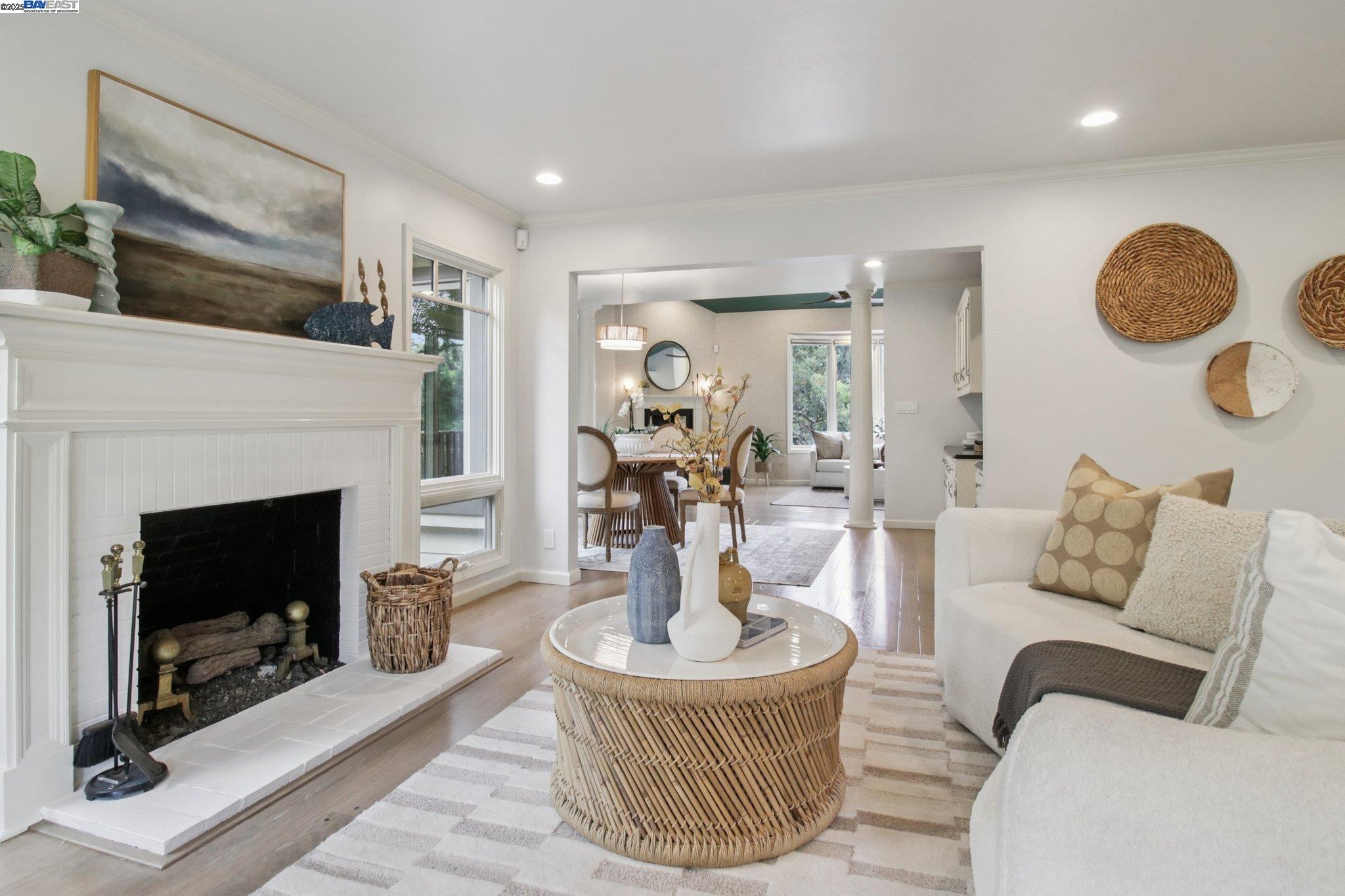 Detail Gallery Image 10 of 60 For 245 Lakewood Road, Walnut Creek,  CA 94598 - 3 Beds | 3 Baths