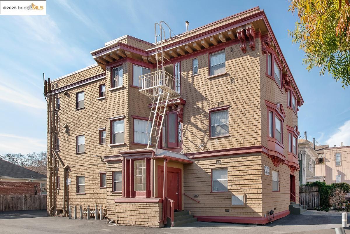 Detail Gallery Image 20 of 20 For 33rd St #1,  Oakland,  CA 94609 - 0 Beds | 1 Baths