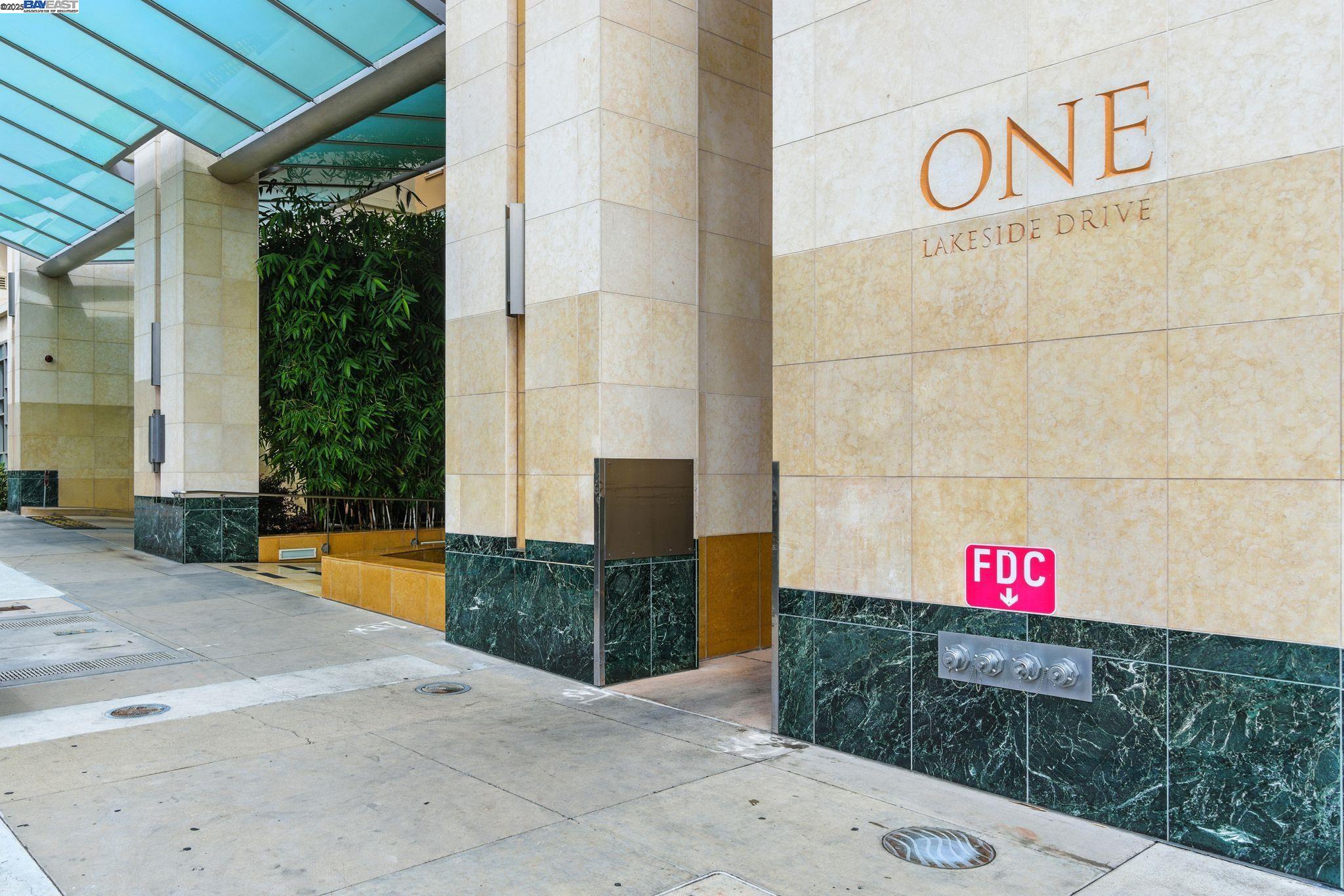 Detail Gallery Image 21 of 47 For 1 Lakeside Dr #1006,  Oakland,  CA 94612 - 1 Beds | 1 Baths