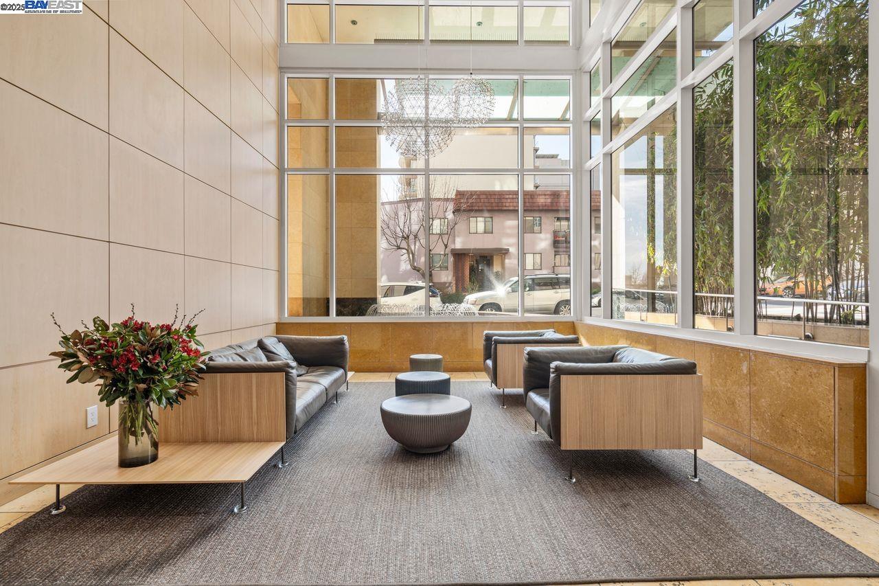 Detail Gallery Image 24 of 47 For 1 Lakeside Dr #1006,  Oakland,  CA 94612 - 1 Beds | 1 Baths