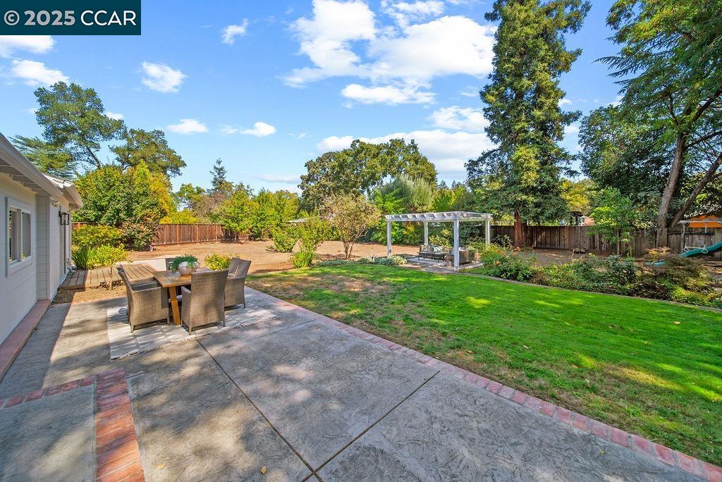 Detail Gallery Image 28 of 45 For 20 Stanley Ct., Lafayette,  CA 94595 - 3 Beds | 2 Baths