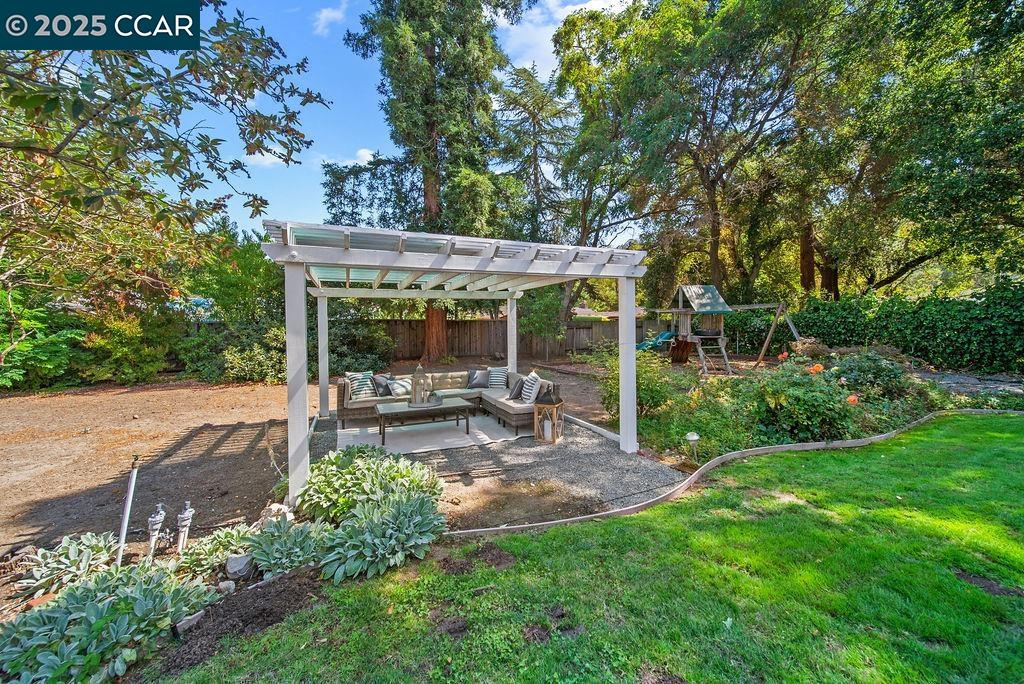 Detail Gallery Image 30 of 45 For 20 Stanley Ct., Lafayette,  CA 94595 - 3 Beds | 2 Baths