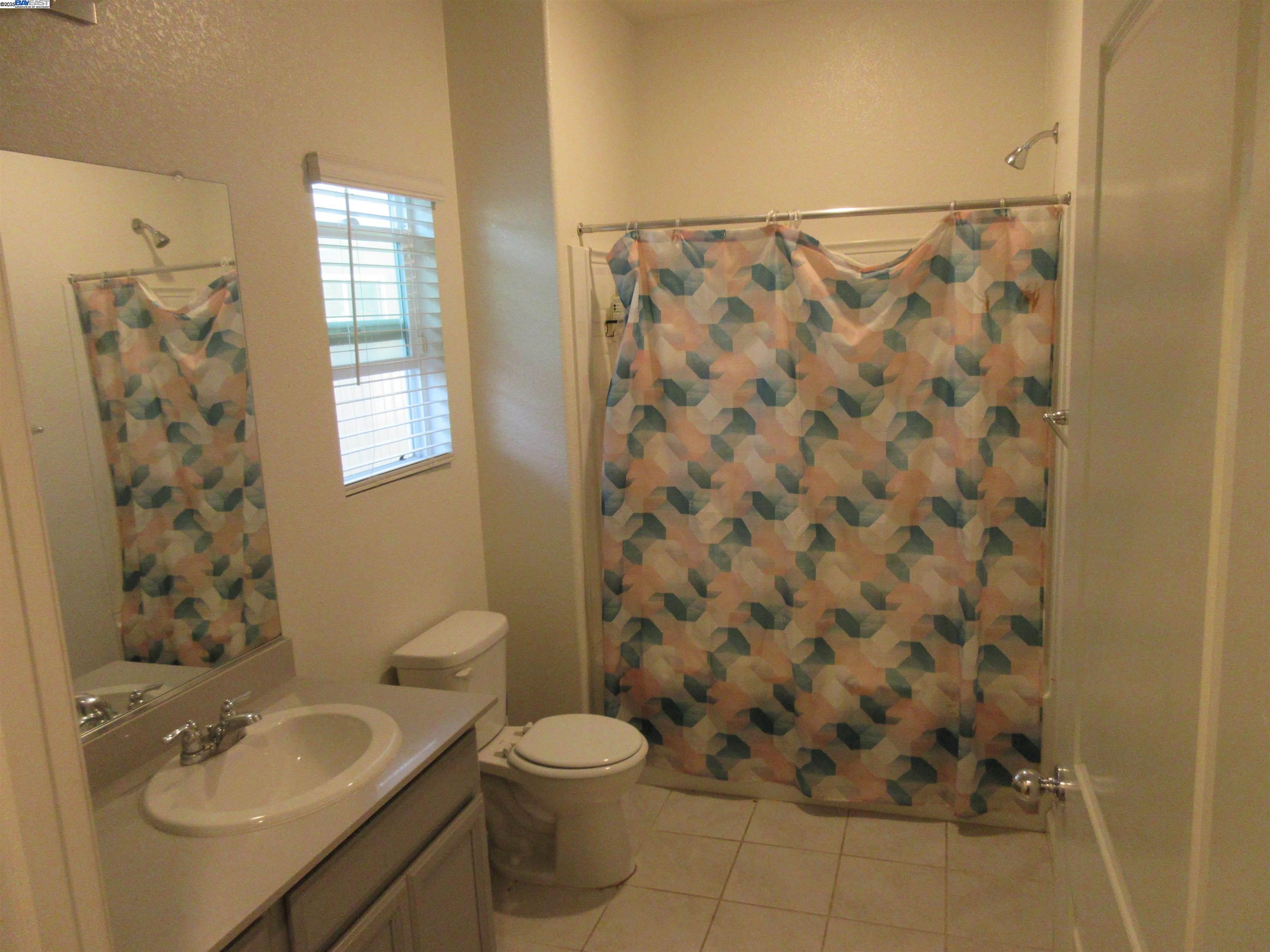 Detail Gallery Image 17 of 28 For 1573 Tannehill Dr, Manteca,  CA 95337 - 3 Beds | 2 Baths