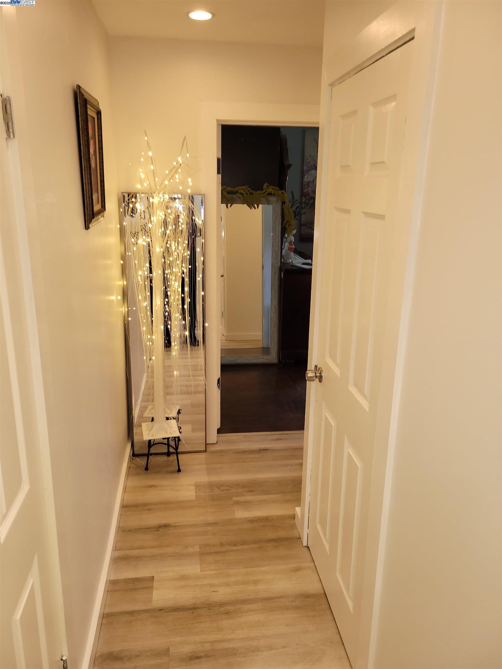 Detail Gallery Image 12 of 17 For 4441 Jana Vista Rd., El Sobrante,  CA 94803 - 3 Beds | 2 Baths