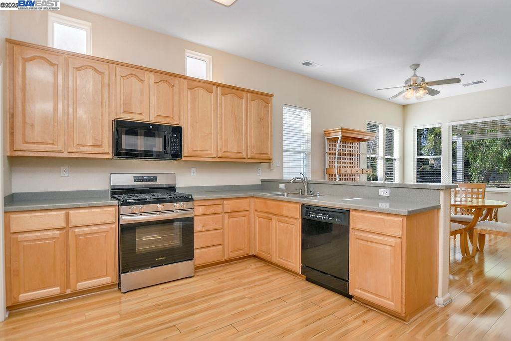 Detail Gallery Image 9 of 39 For 740 Richardson Dr, Brentwood,  CA 94513 - 3 Beds | 2/1 Baths