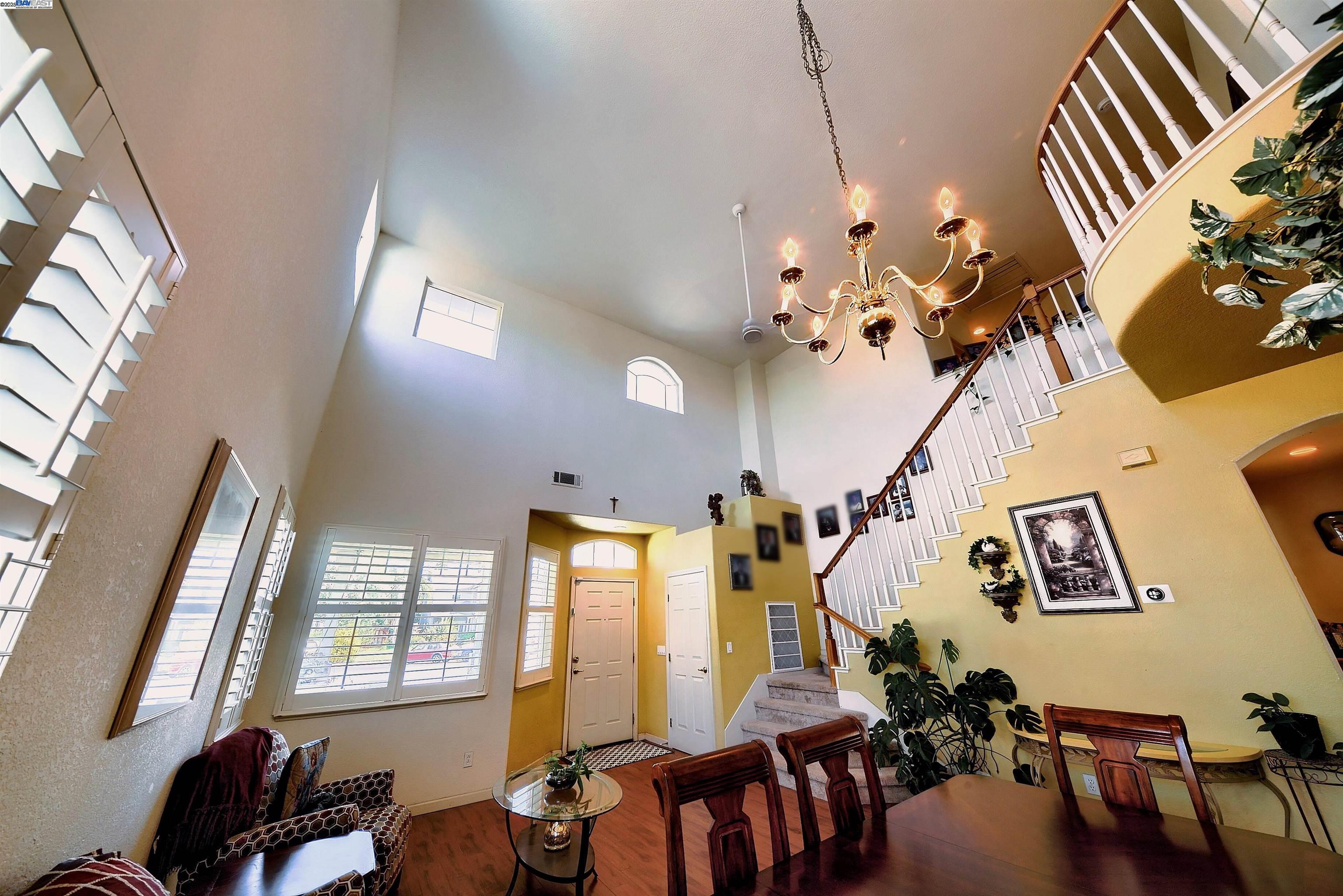 Detail Gallery Image 11 of 34 For 2833 Clover Hill Ct, Tracy,  CA 95377 - 4 Beds | 2/1 Baths