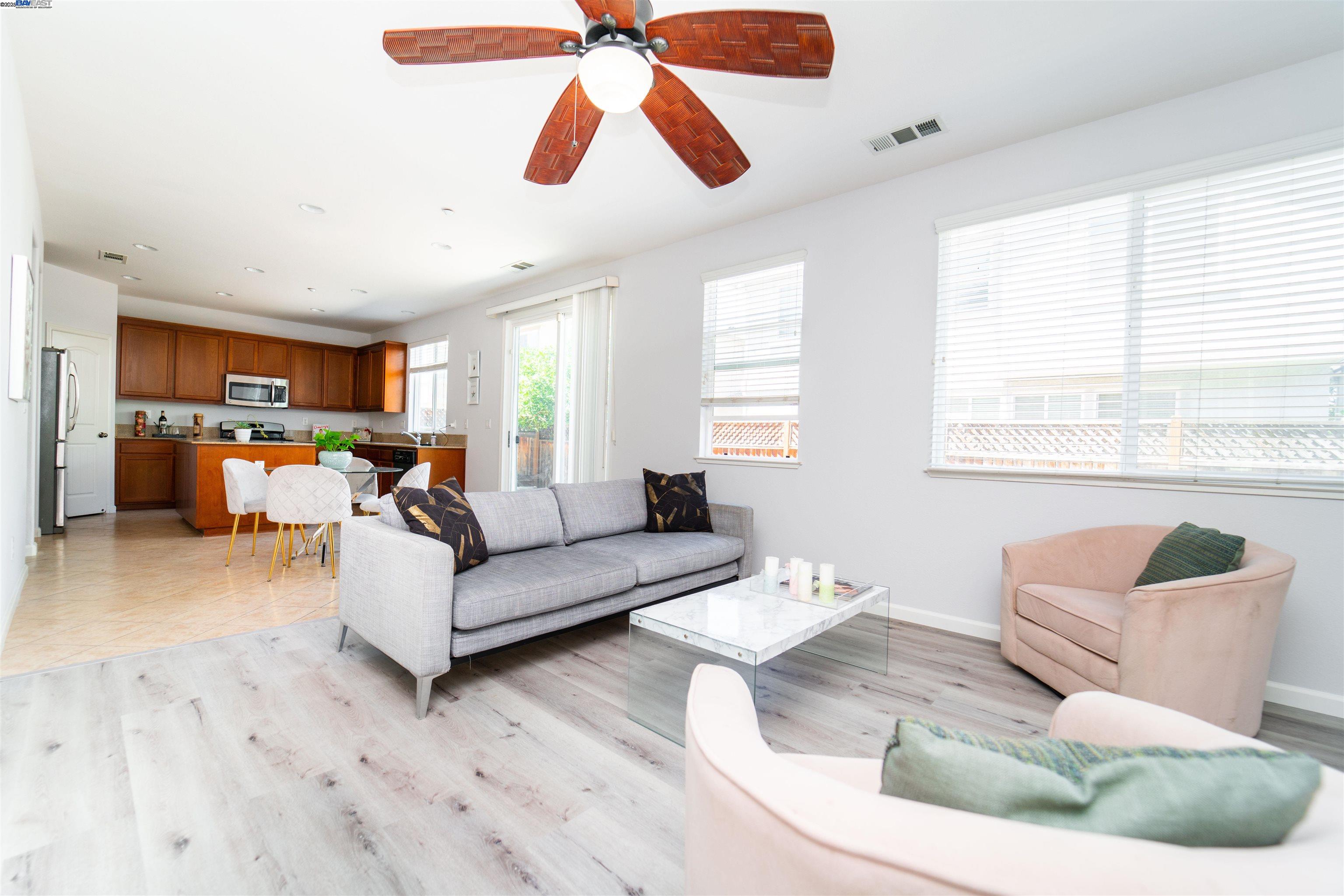 Detail Gallery Image 11 of 32 For 2324 Blue Ridge Ave,, Brentwood,  CA 94513 - 4 Beds | 3/1 Baths