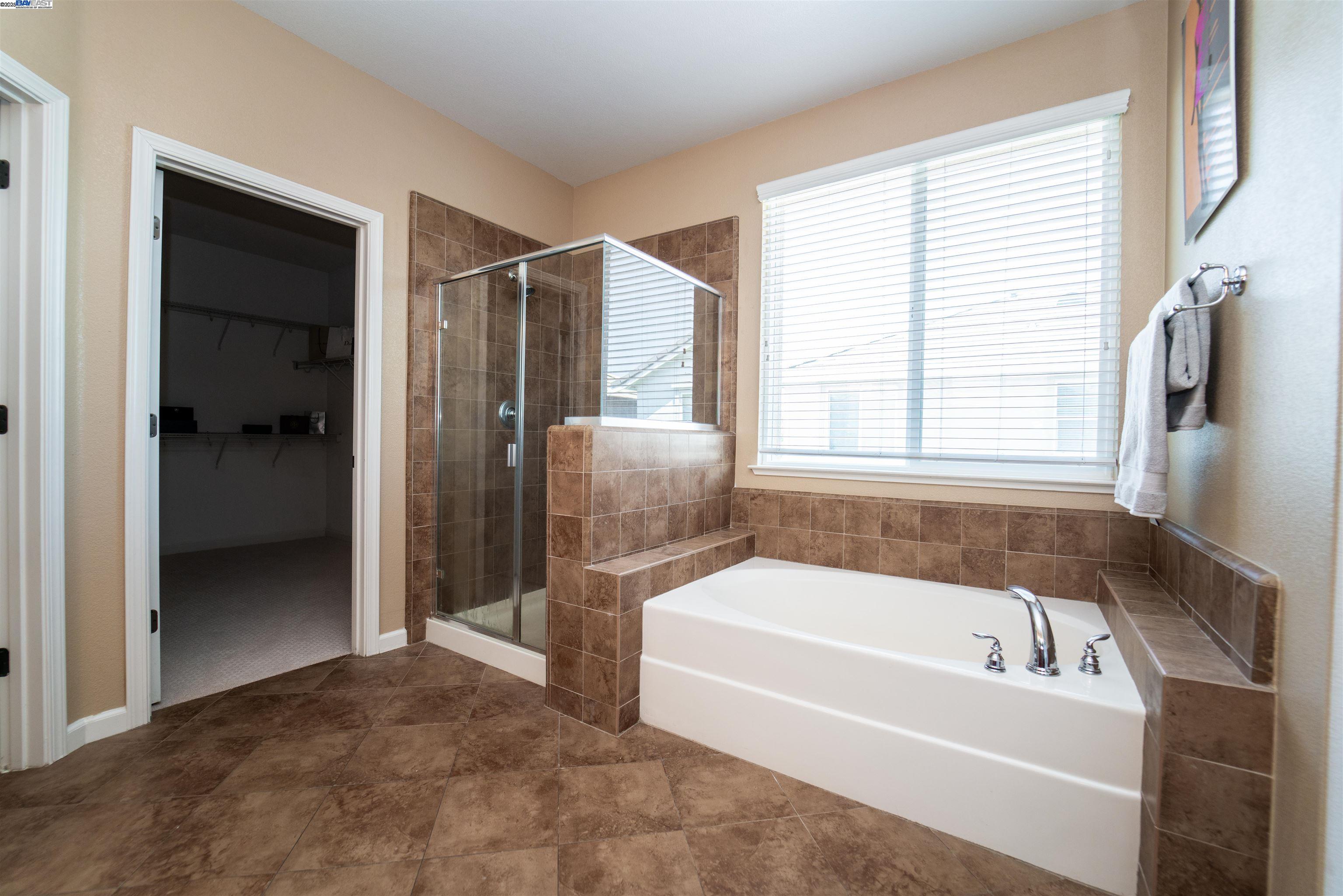 Detail Gallery Image 30 of 32 For 2324 Blue Ridge Ave,, Brentwood,  CA 94513 - 4 Beds | 3/1 Baths